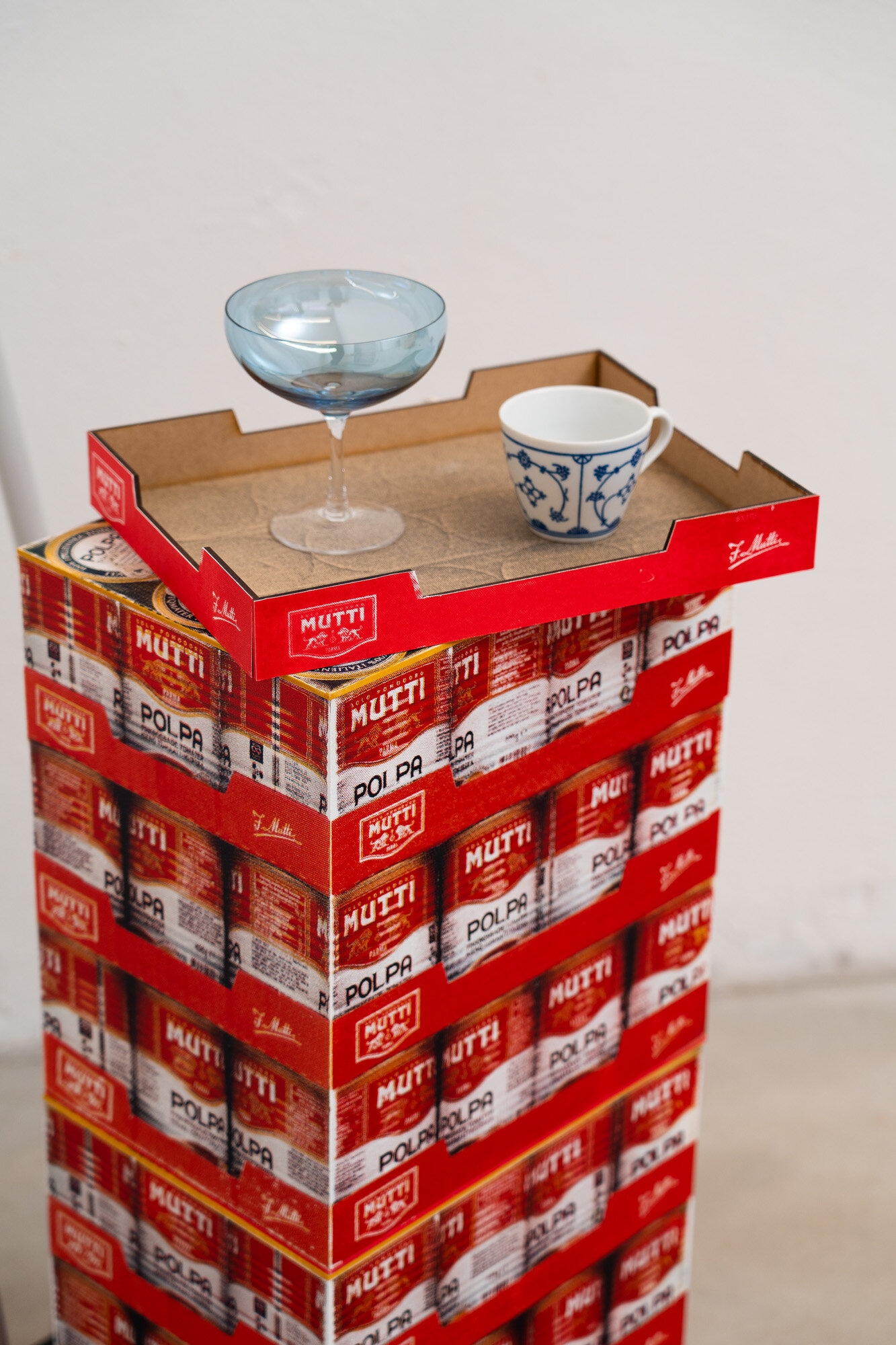 screen print on mdf, 30 x 22,5 x 33 cm, coffee cup and champagne glass