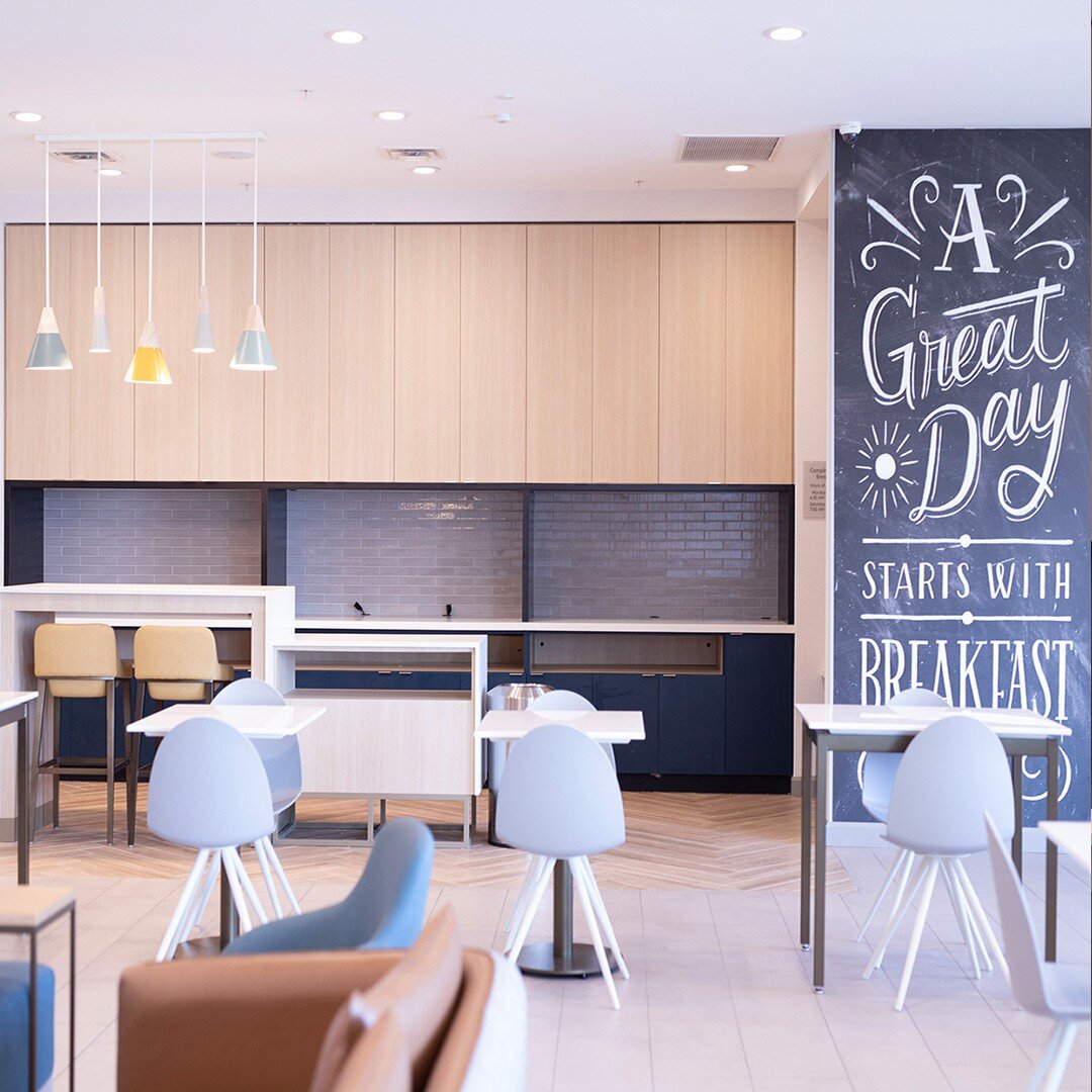 A great day starts with breakfast! Custom cabinetry, counters and tables complement this install. Perfecting the hot and cold food and drink buffet stations and flow @towneplace suites Murray, Utah.
.
Continuing a hospitality new construction install