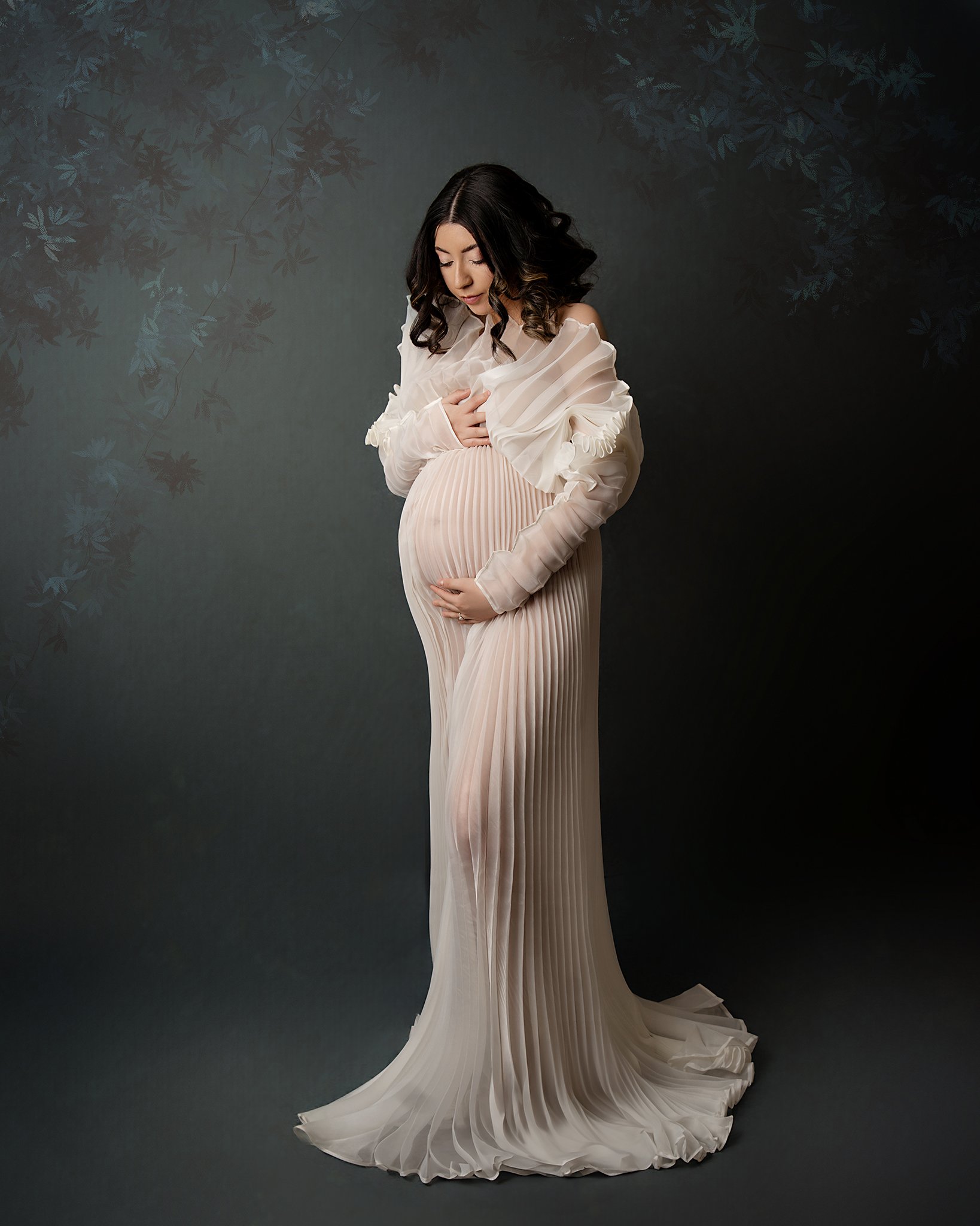 From the moment you find out you&rsquo;re expecting, love multiplies in ways you never imagined. 💫 This journey isn&rsquo;t just about growing a baby&mdash;it&rsquo;s about growing into the beautiful mother you&rsquo;re meant to be. 🫶
.
Hair and ma