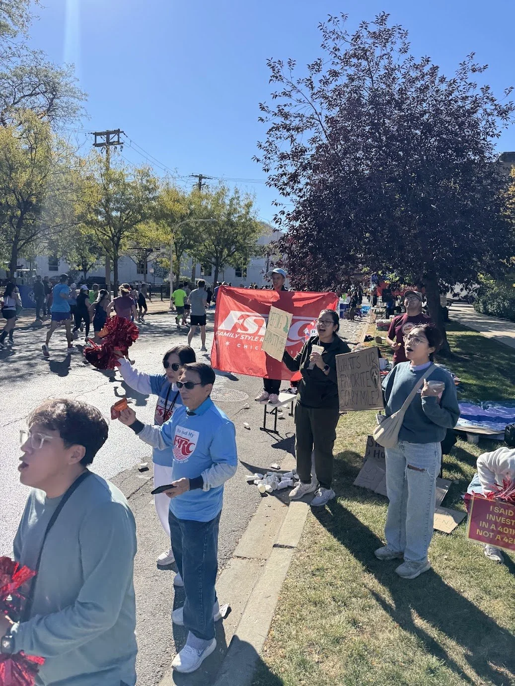 Chicago 26.2 Cheer Zone in Pilsen