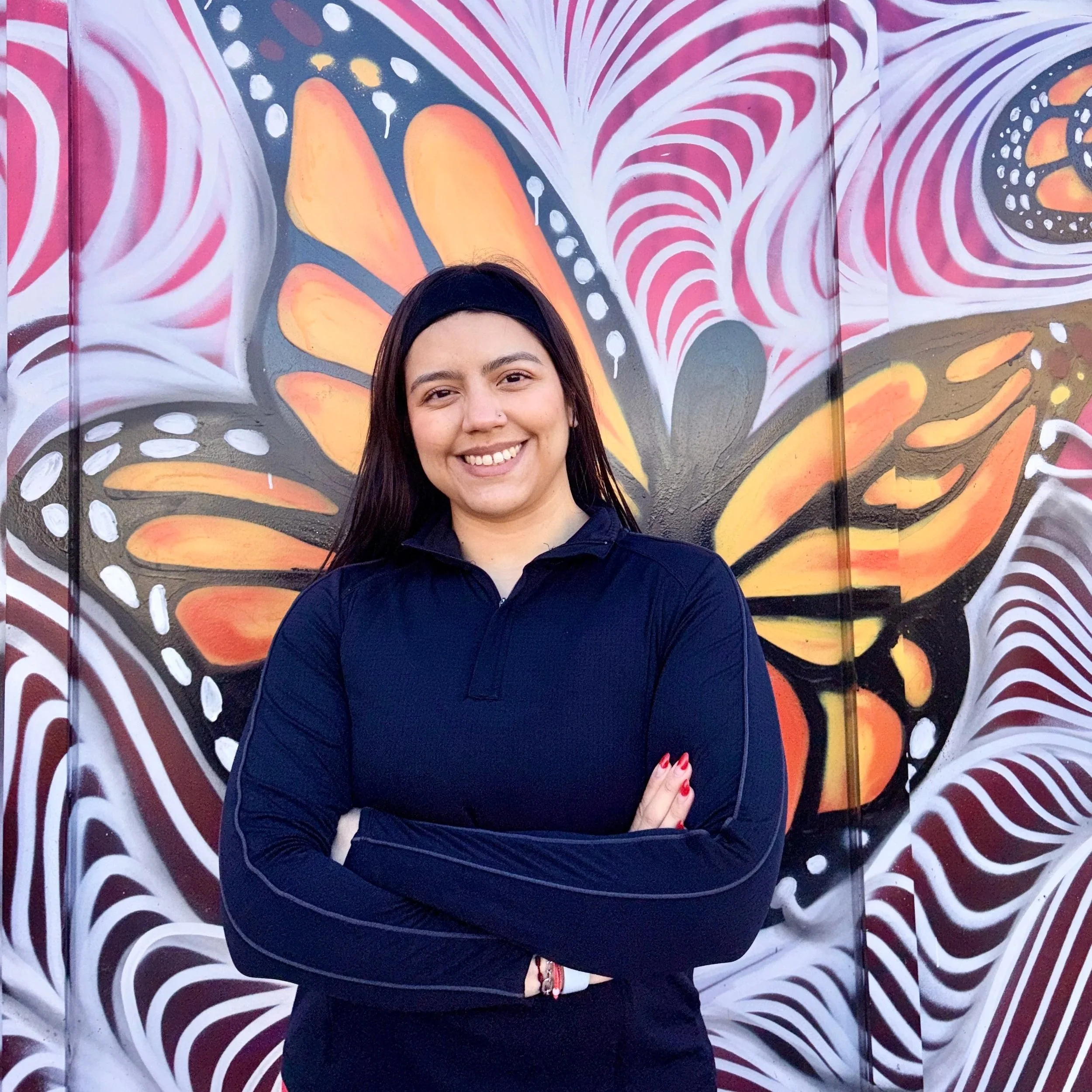 Lesly Ramos_Read & Run Chicago reader & runner.