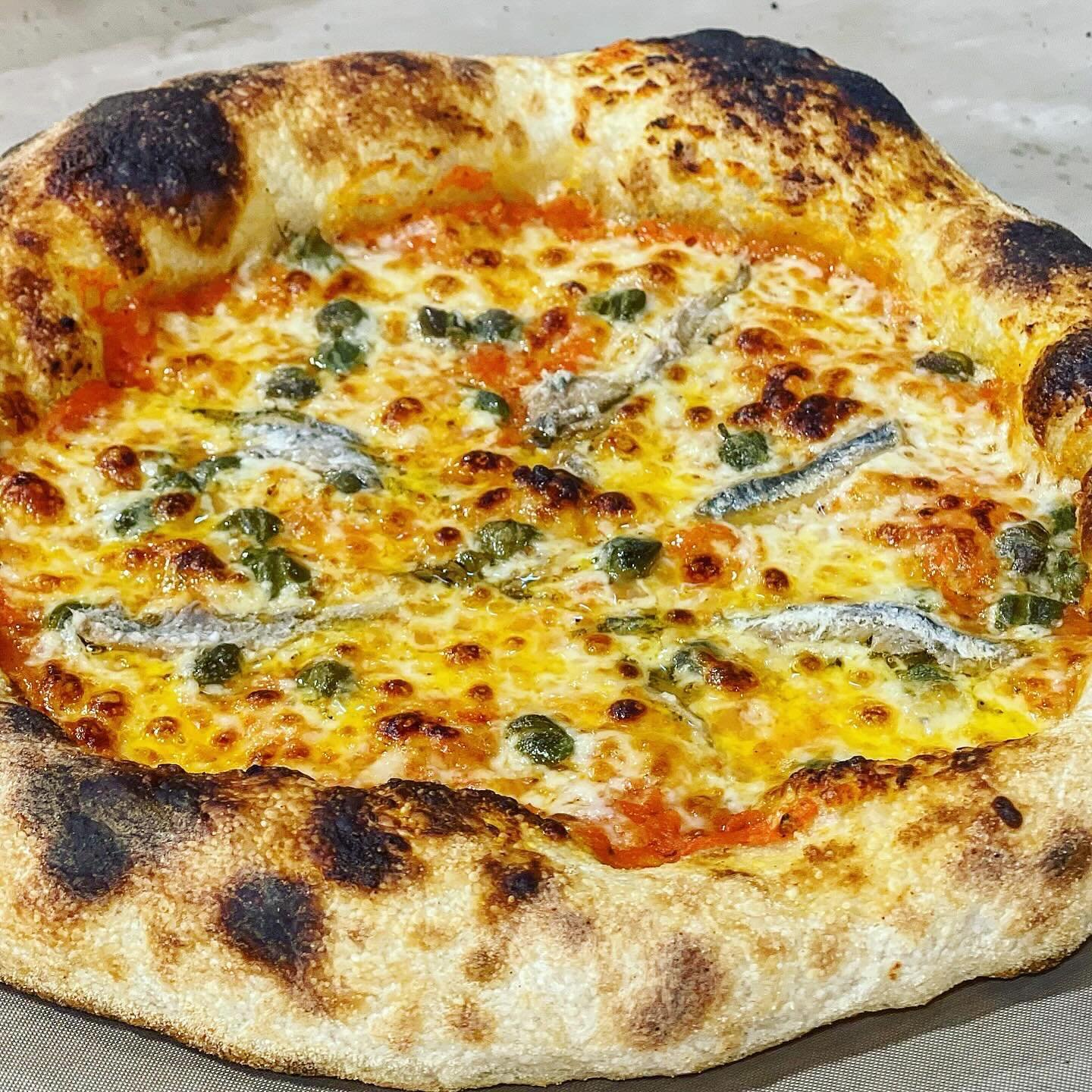 Neapolitan Pizzas🍕 available soon from #barnbakes for our @ourlifeatthebarn guests😎 #ourlifeatthebarn #agrotourismo #pizzatime #lovepizza #barnbakes