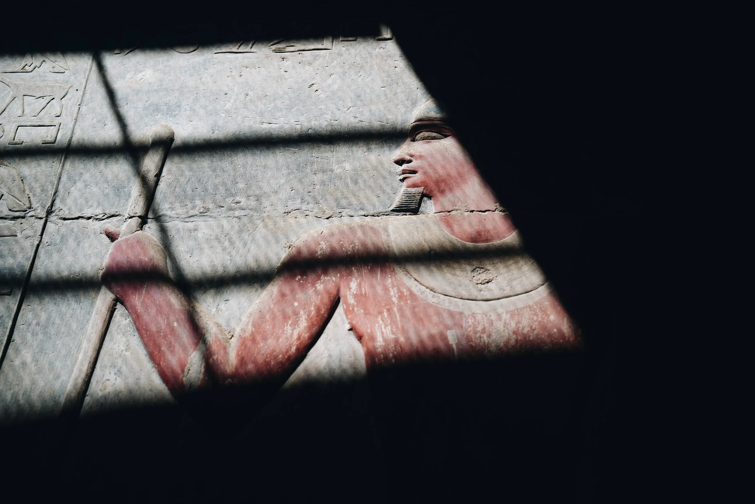Photographie artistique des hiéroglyphes du temple de Karnak