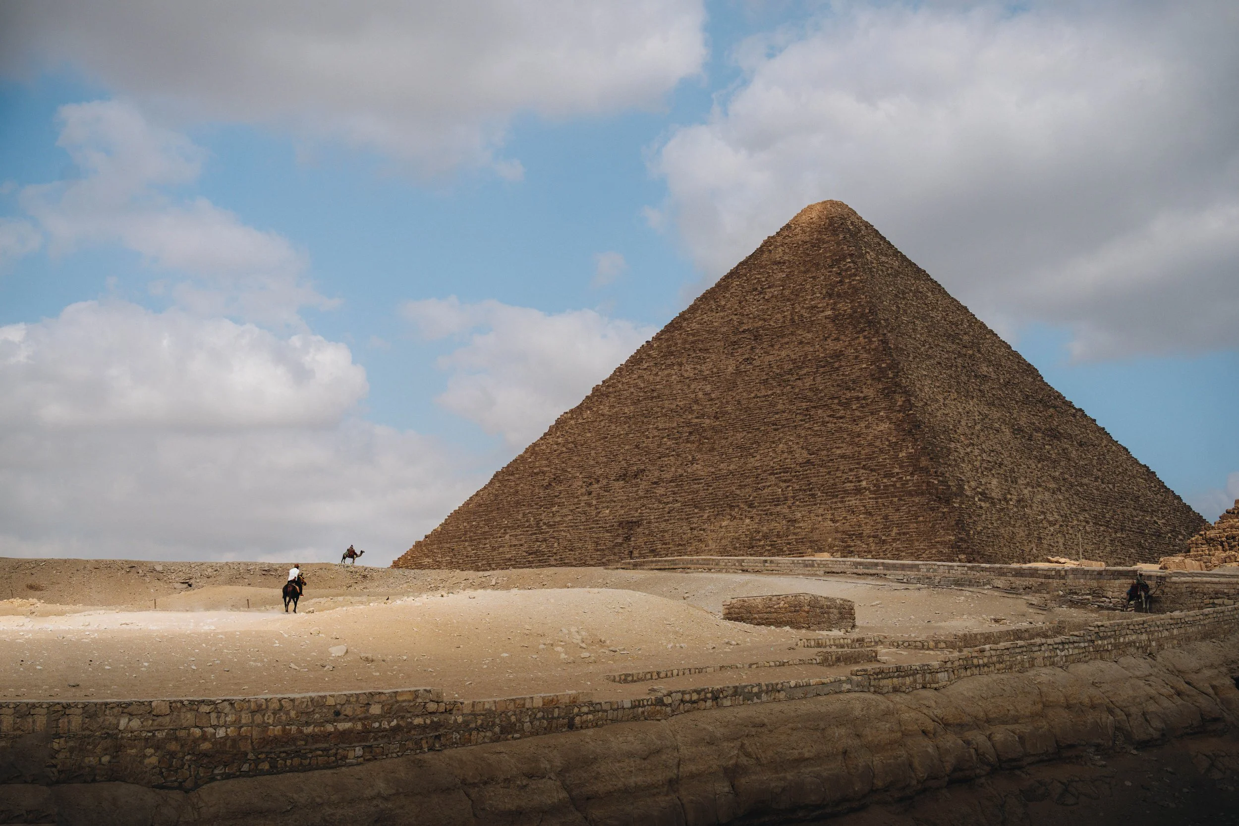 Série photo monuments anciens d’Égypte par vidéaste professionnel