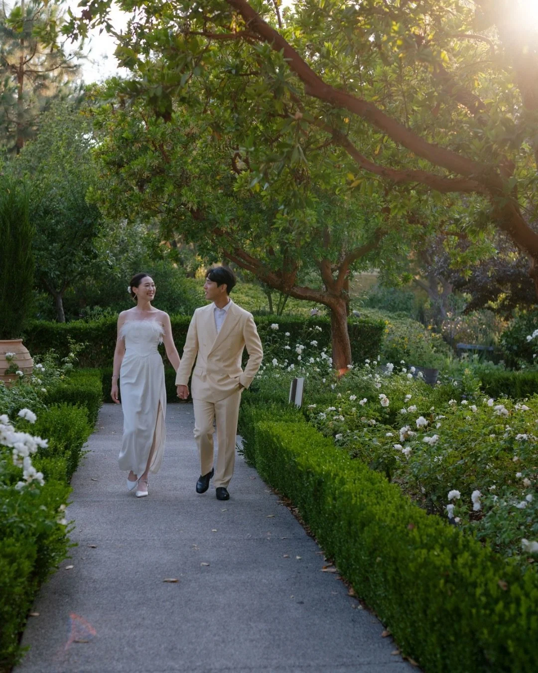 Rancho Bernardo Inn, reimagined through a romantic summer-garden lens for Diana + Daniel 🌷

Set among the Inn&rsquo;s timeless Spanish-style architecture, garden pathways, and San Diego resort landscape, their celebration felt both refined and perso