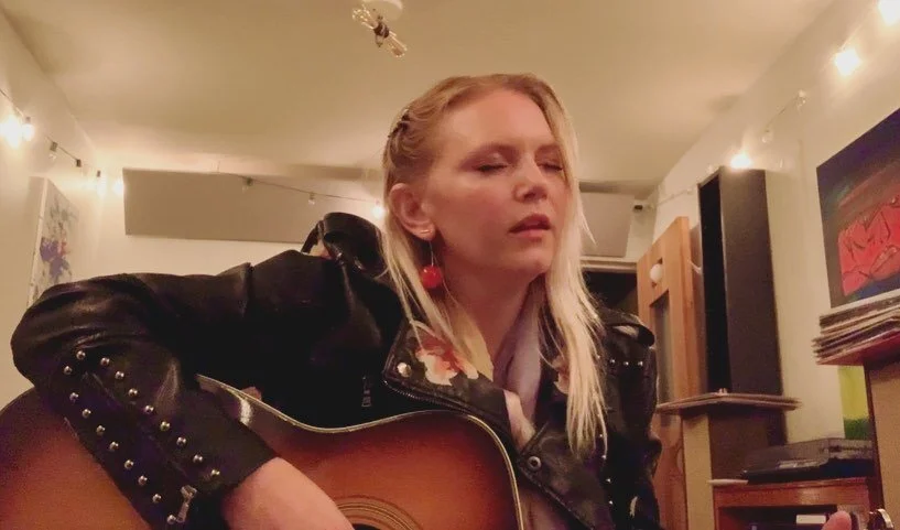 "ᴍᴜsᴛ ᴡʀɪᴛᴇ. ᴍᴜsᴛ ᴡᴏʀᴋ. ᴍᴜsᴛ sʟᴇᴇᴘ. ᴍᴜsᴛ ᴅʀᴇᴀᴍ. ᴍᴜsᴛ ᴄᴏɴɴᴇᴄᴛ. ᴍᴜsᴛ ɢᴏ. ᴍᴜsᴛ sᴛᴀʏ. ᴍᴜsᴛ sᴇᴇ. ᴍᴜsᴛ ʜᴇᴀʀ. ᴍᴜsᴛ ᴘᴀʏ. ᴍᴜsᴛ ᴇᴀᴛ. ᴍᴜsᴛ ᴅʀɪɴᴋ.
M⃫u⃫s⃫t⃫ p⃫l⃫e⃫a⃫s⃫e⃫ e⃫v⃫e⃫r⃫y⃫o⃫n⃫e⃫.

ᴍᴜsᴛ ᴄᴀʀᴇ... ᴍᴜsᴛ ʟᴏᴠᴇ... 

ɪᴛ ᴄᴀɴ ʙᴇ ᴀ ʟᴏᴛ sᴏᴍᴇᴛɪᴍᴇs. ʀᴇᴍᴇᴍʙᴇʀ ʏᴏᴜ ᴀ