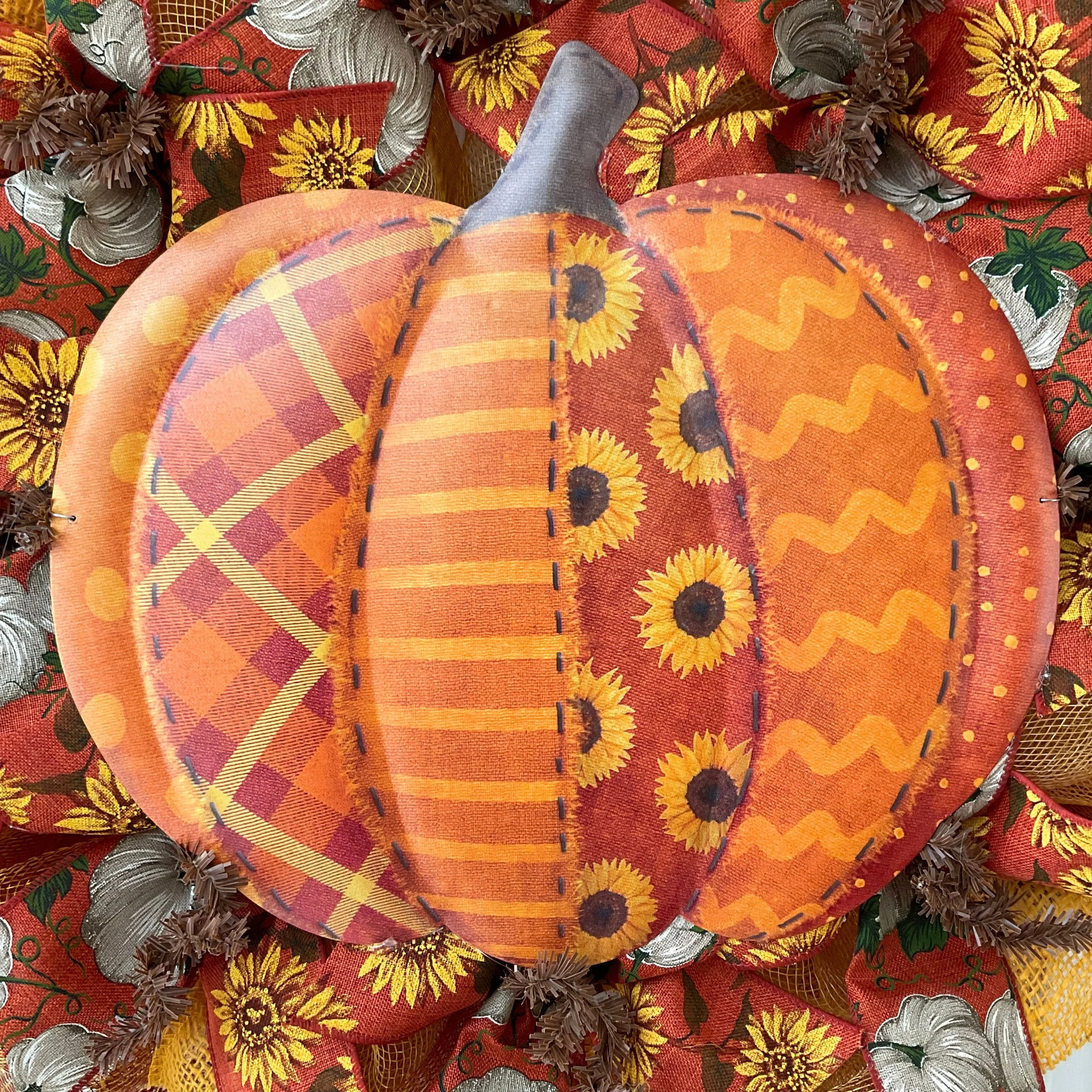 W0840pumpkinsandsunflowers3.jpg
