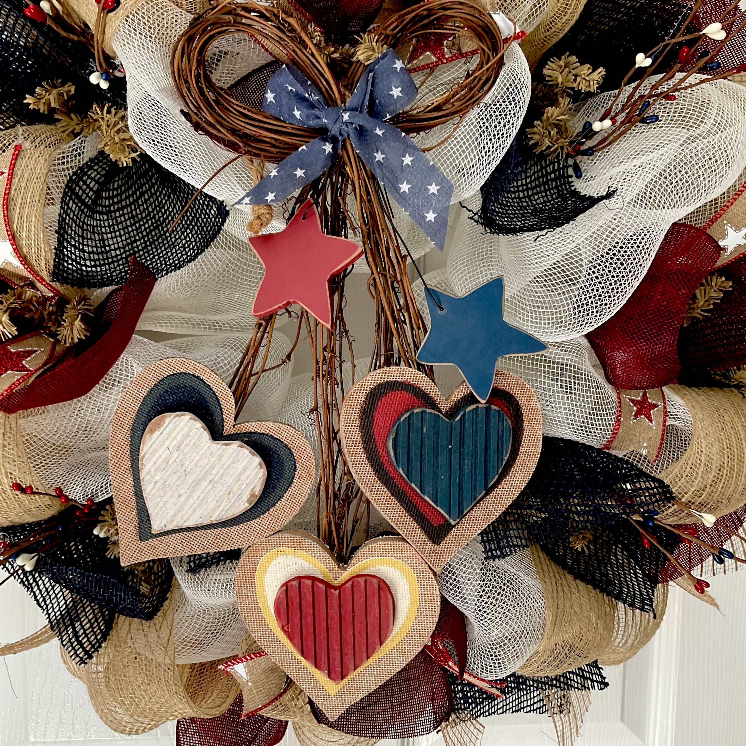 W0398danglingpatriotichearts2.jpg