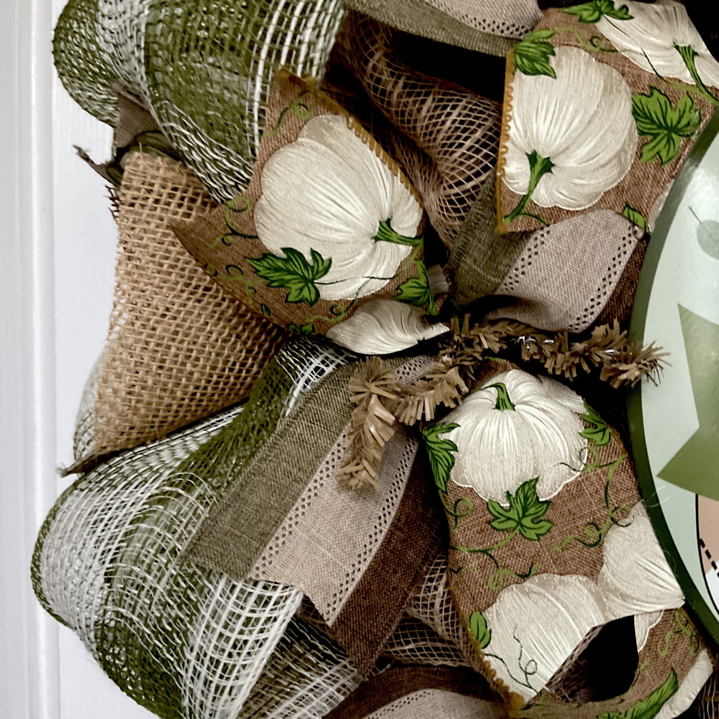 W0751thanksgivingharvestgatherpumpin2.jpg