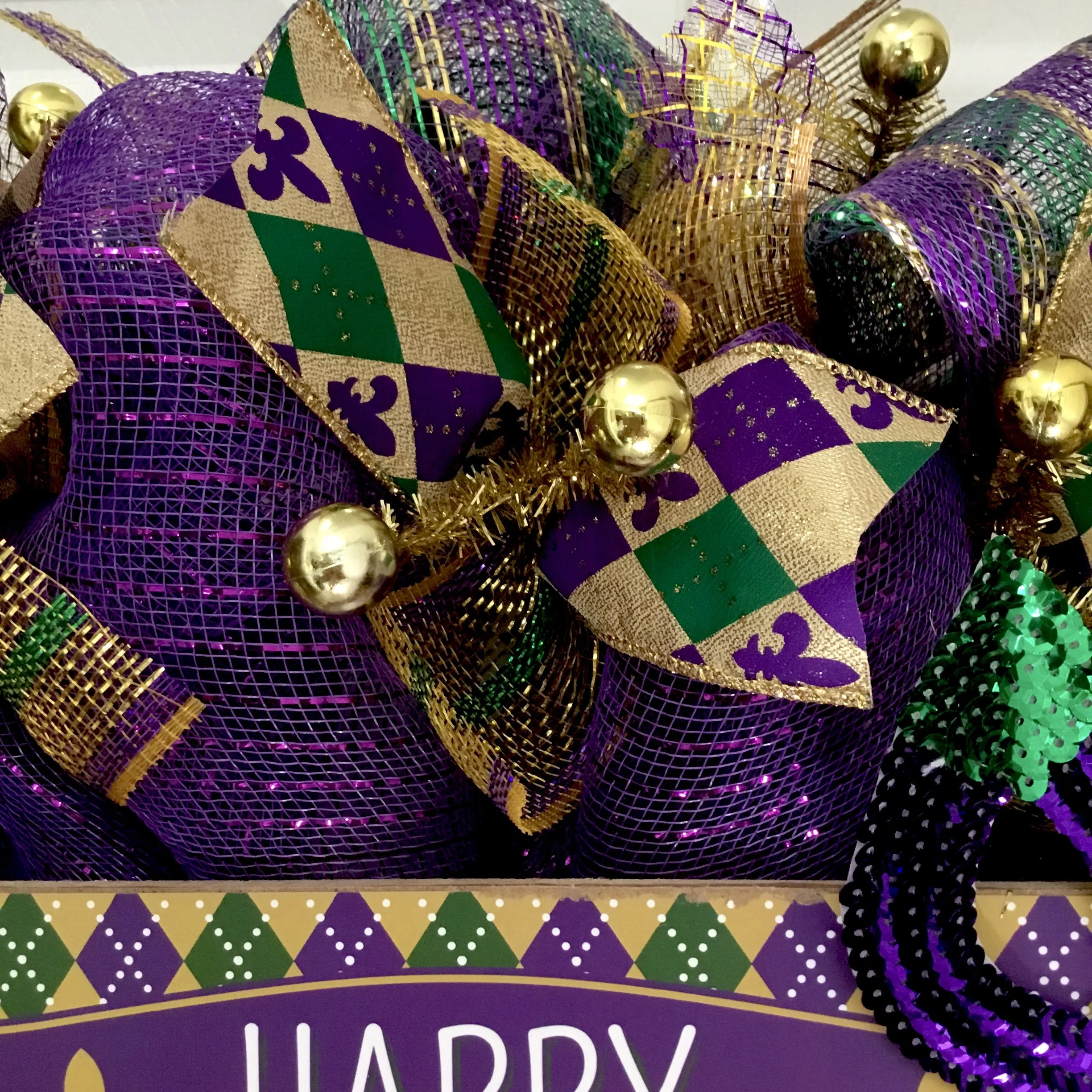 W1322happymardigras3.jpg