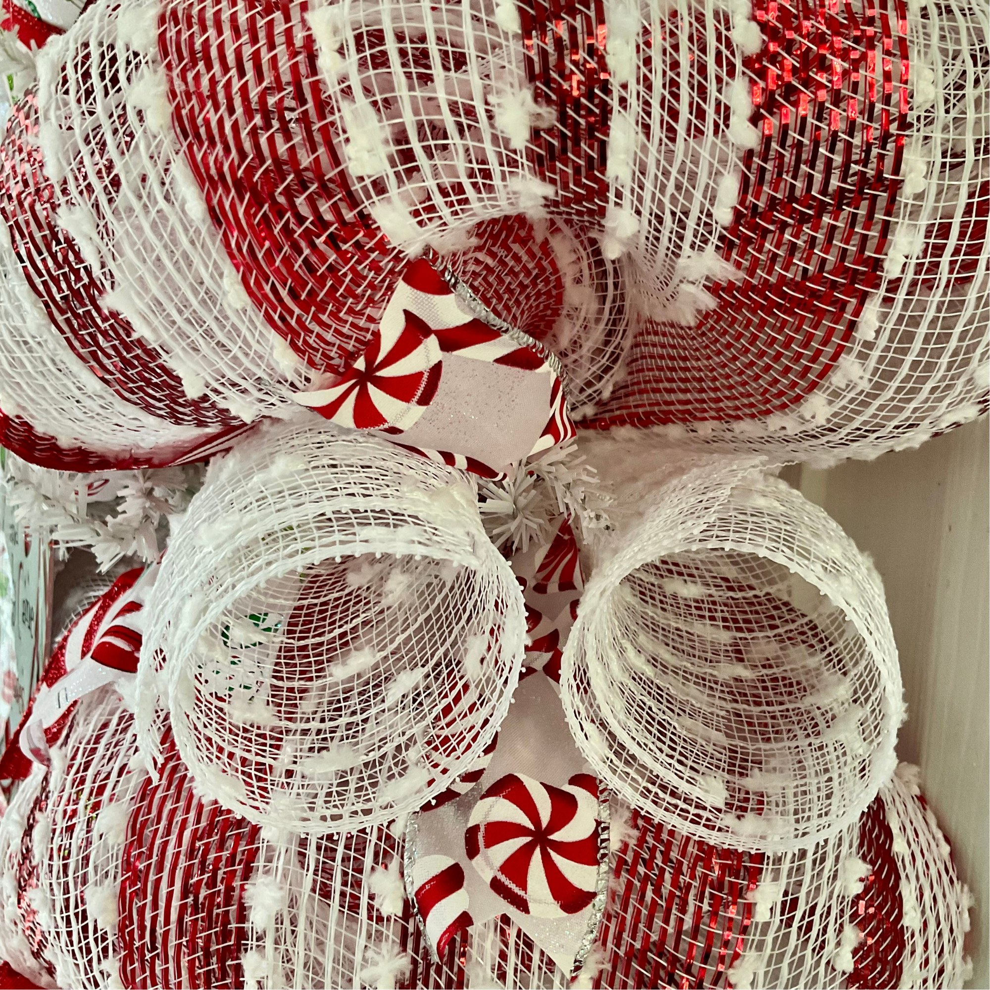 W0762christmaswishescandycanekissesrev4.png