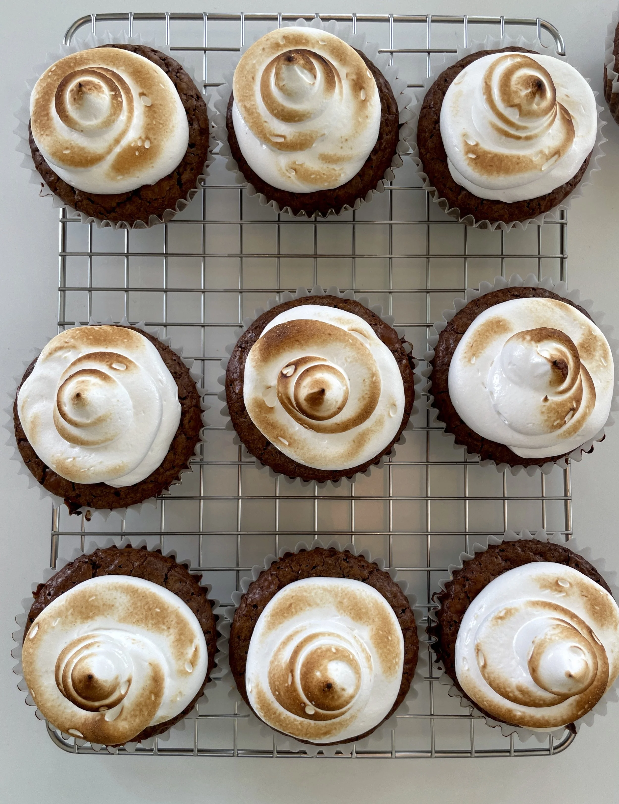 S’mores Brownie-Cupcakes