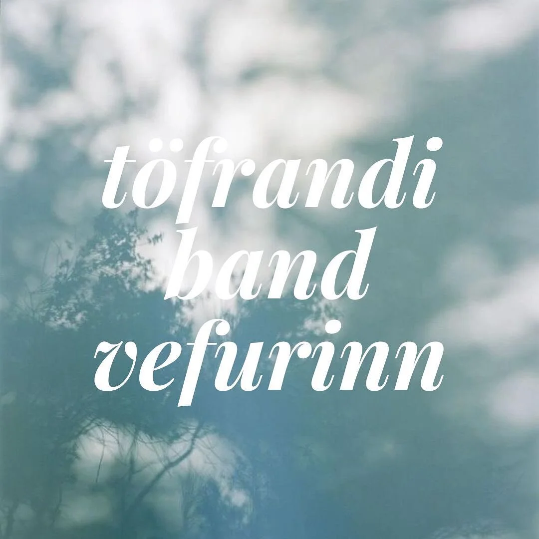 ✨T&ouml;frandi bandvefurinn

&Eacute;g er heillu&eth; af &thorn;essum innri vef l&iacute;kamans. &Eacute;g t&uacute;lka hann &aacute; &thorn;ann h&aacute;tt a&eth; hann er einskonar tj&aacute;ningarform s&aacute;larl&iacute;fs okkar &iacute; l&iacute
