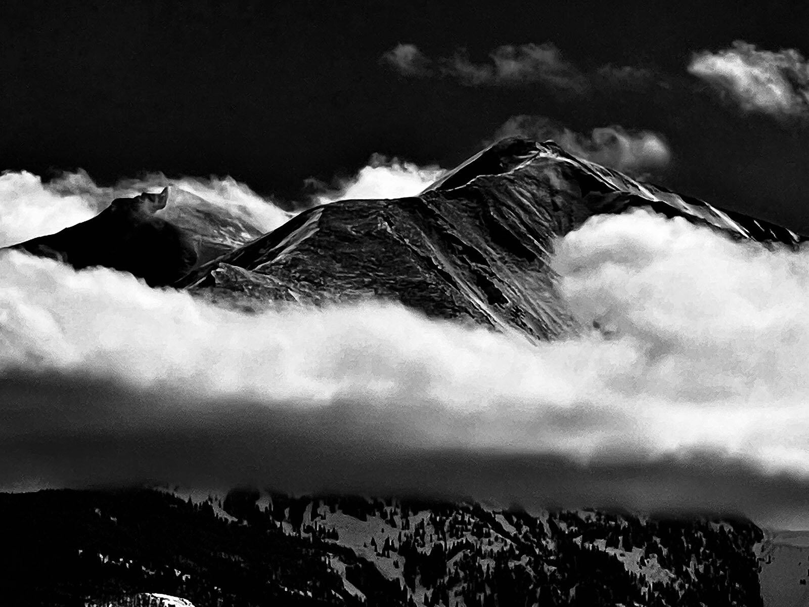 CARLOS-TREISTMAN_Photo-Mtn-clouds_BW copy.jpg