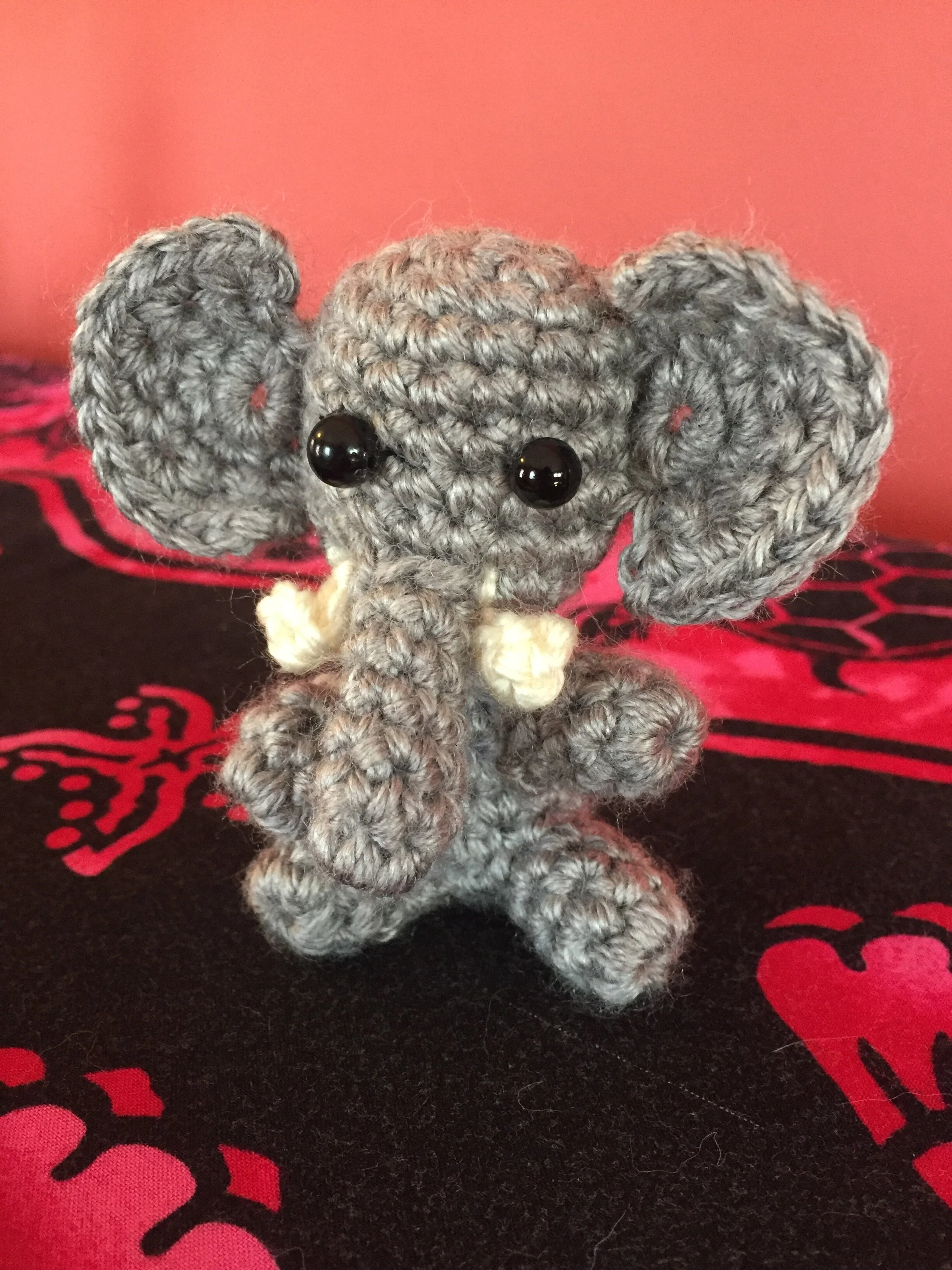 Crochet elephant.JPG