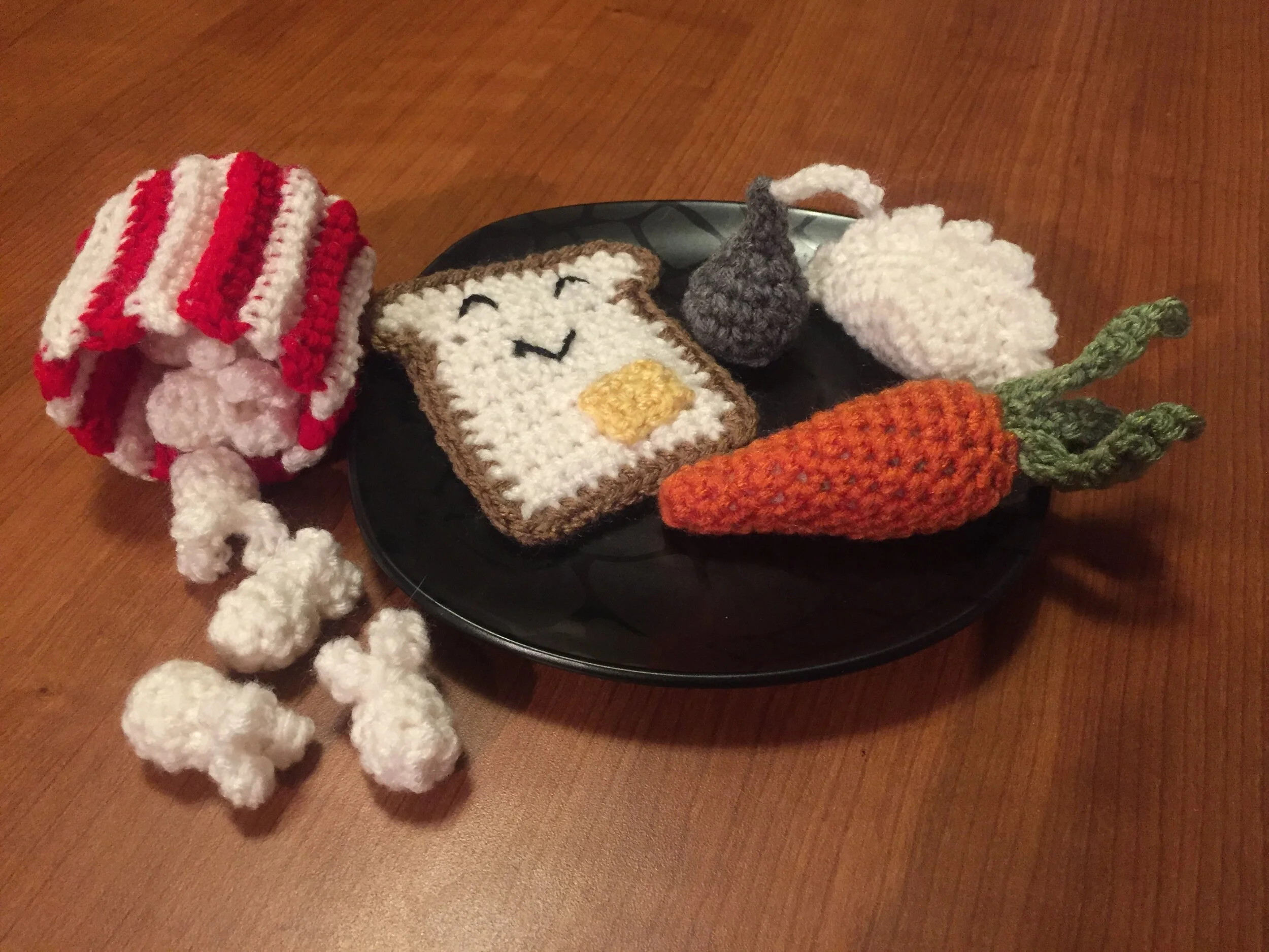 Crochet foods on plate.JPG