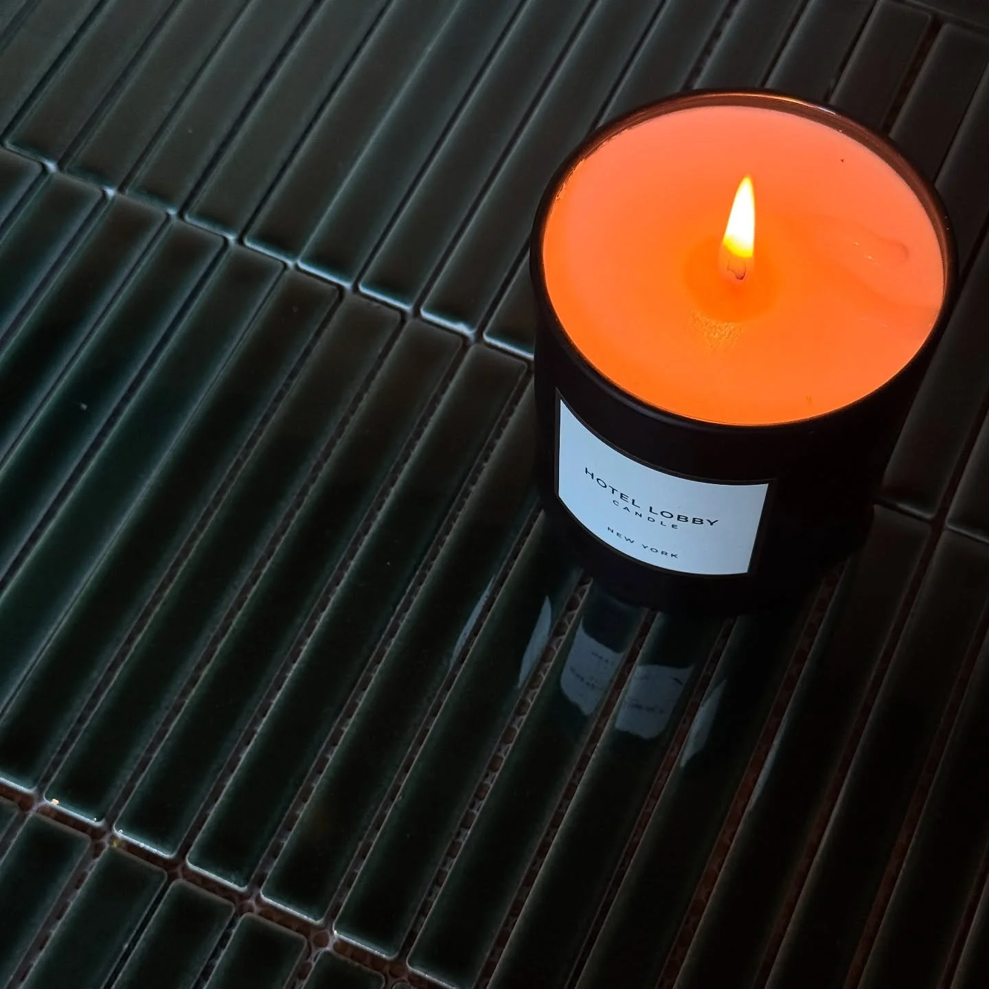 What&rsquo;s that scent? Ohh it&rsquo;s just my Hotel Lobby Candle. 🙌🏼

#candleseason