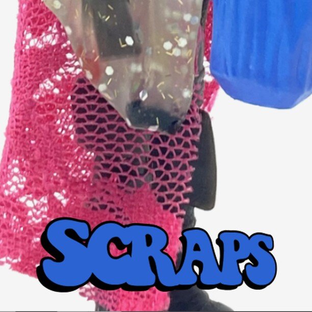 SCRAPS 4 - Thursday, August 25 @ 9PM EST. 
.
An experimental online art toy show using scrap parts to make strange one-off figures. Each artist will be posting their own work (here on Insta) this Thursday night.
.
Check out #scrapstheartshow to see s