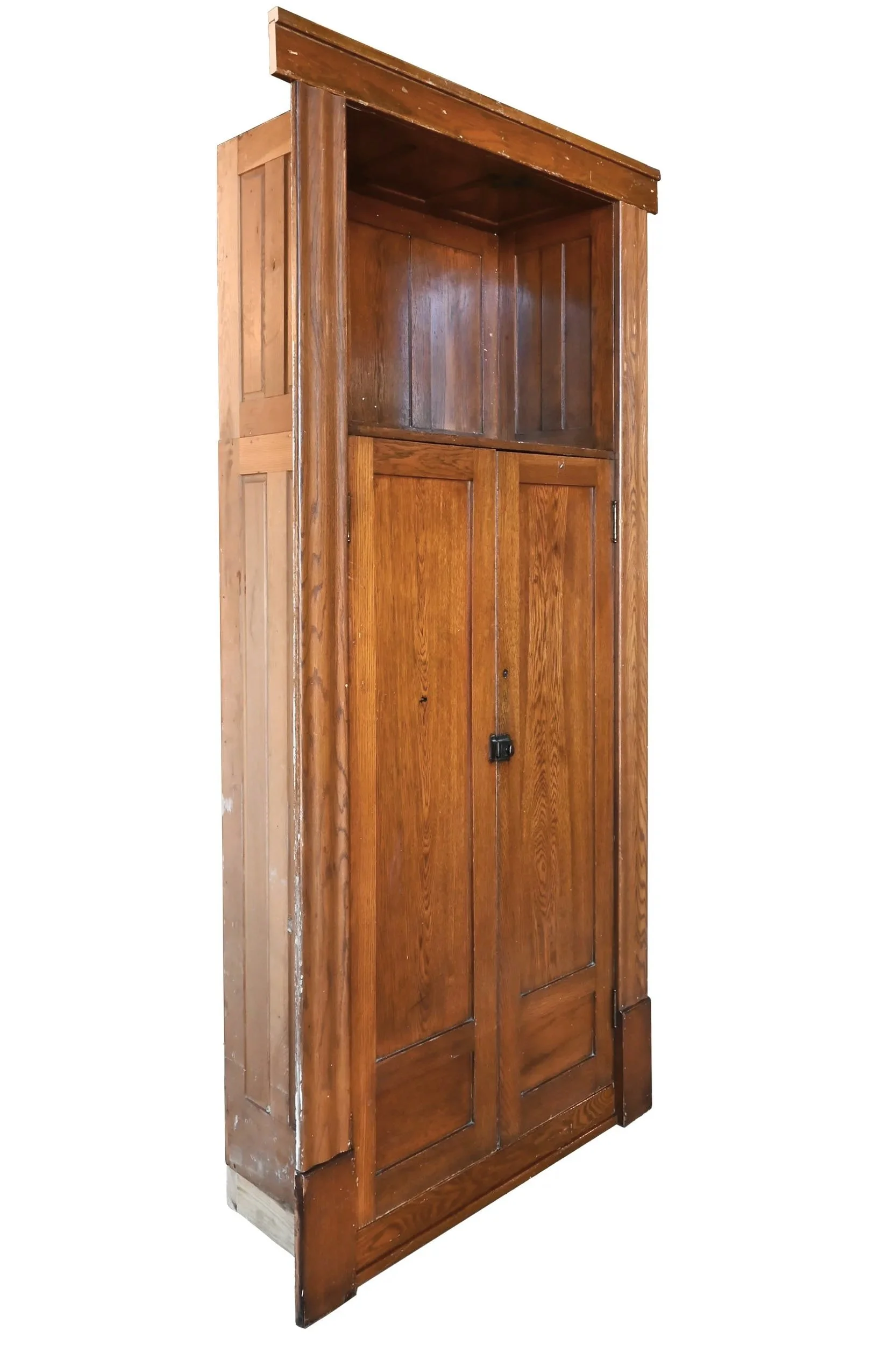 28014+oak+built+in+schoolhouse+cabinet+with+shelves+3.jpg