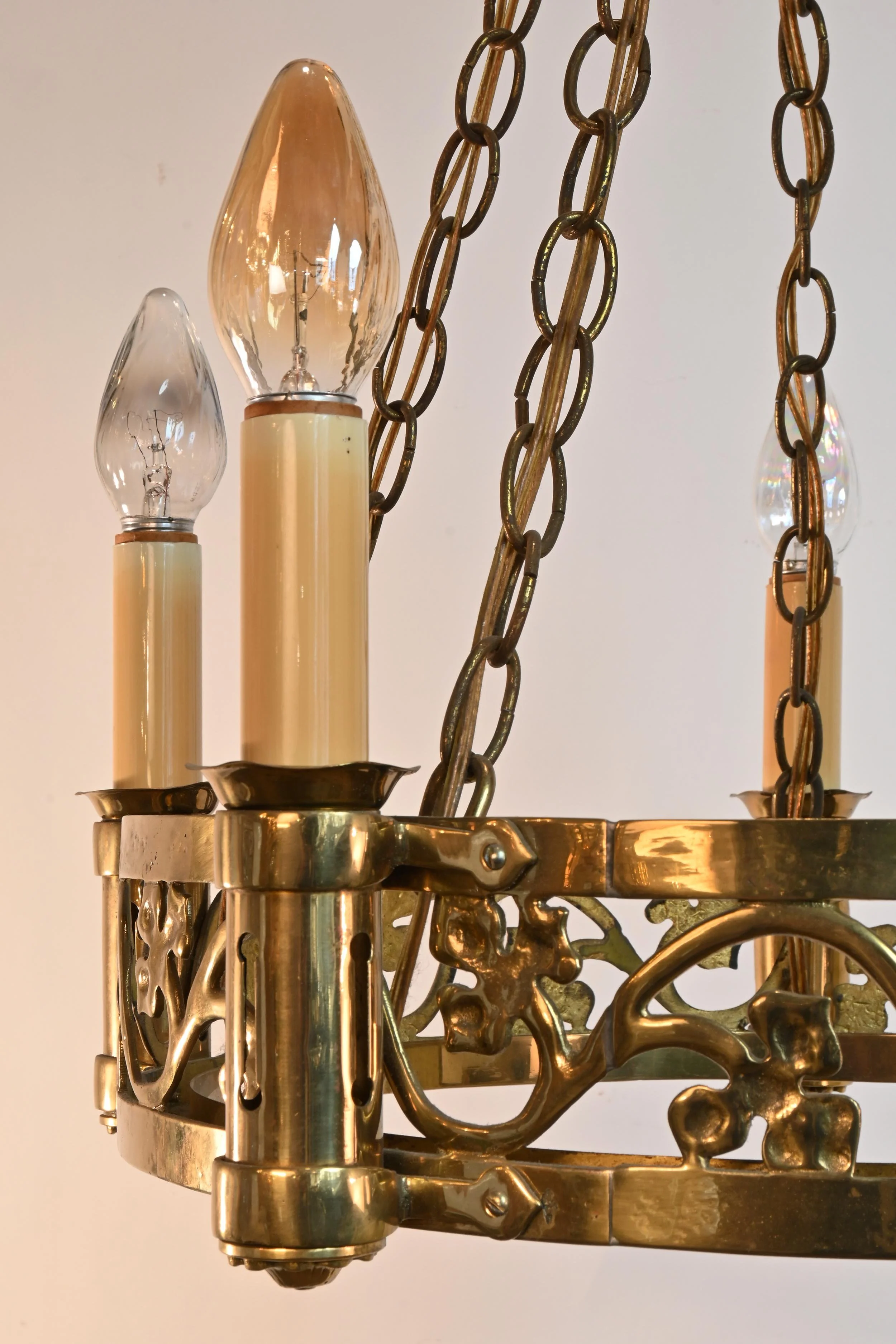 61424+open+brass+chandelier+with+vine+1.jpg