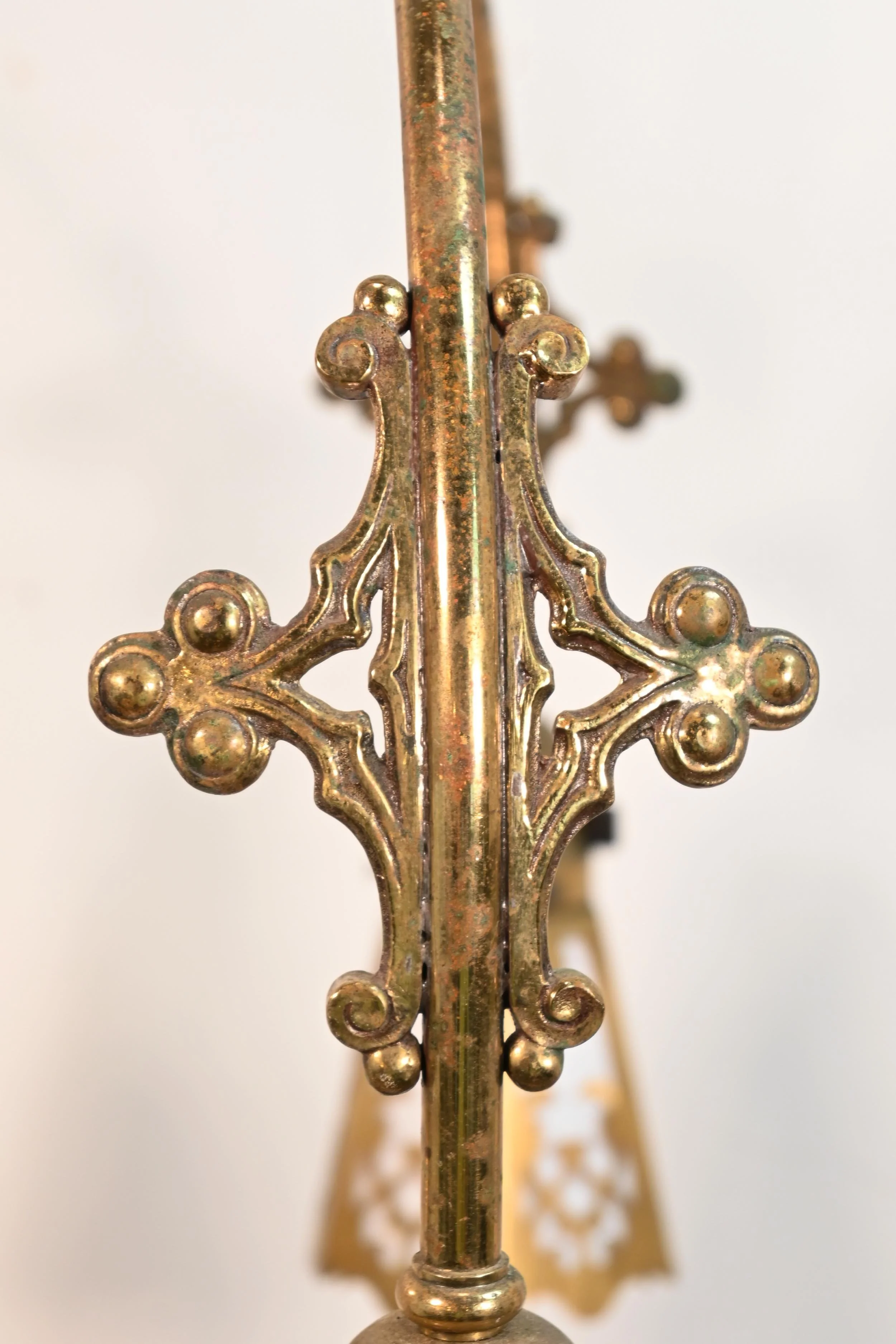 61205+six+light+gothic+chandelier+6.jpg