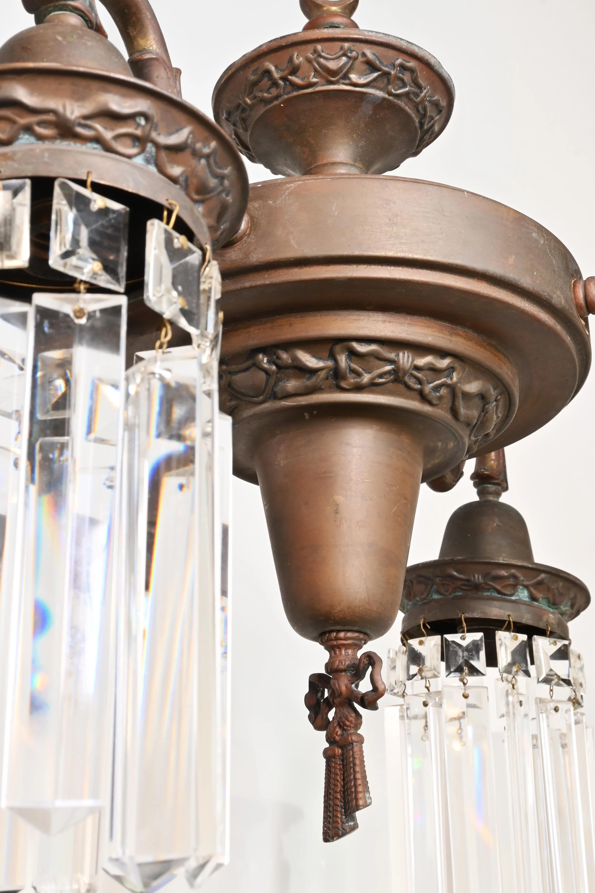 62145+brass+four+arm+chandelier+with+bows+and+prisms+3.jpg