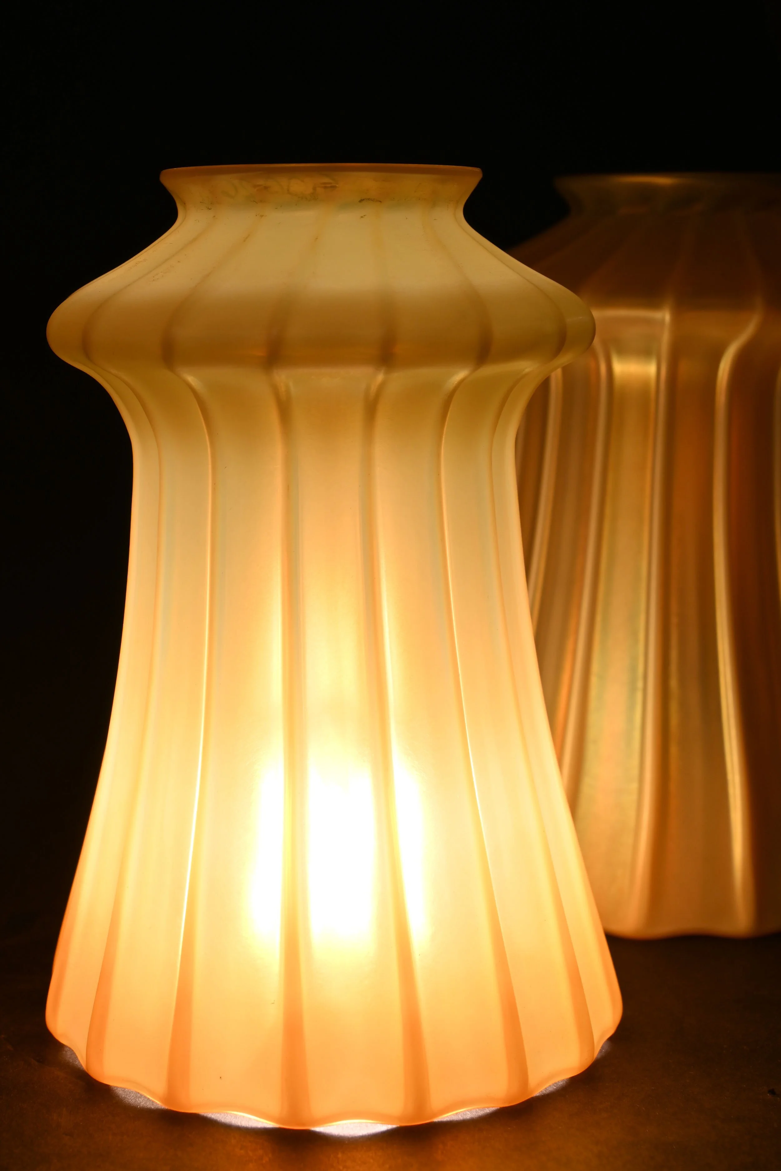60026-translucent-calcite-gold-quezal-ribs-3.jpg