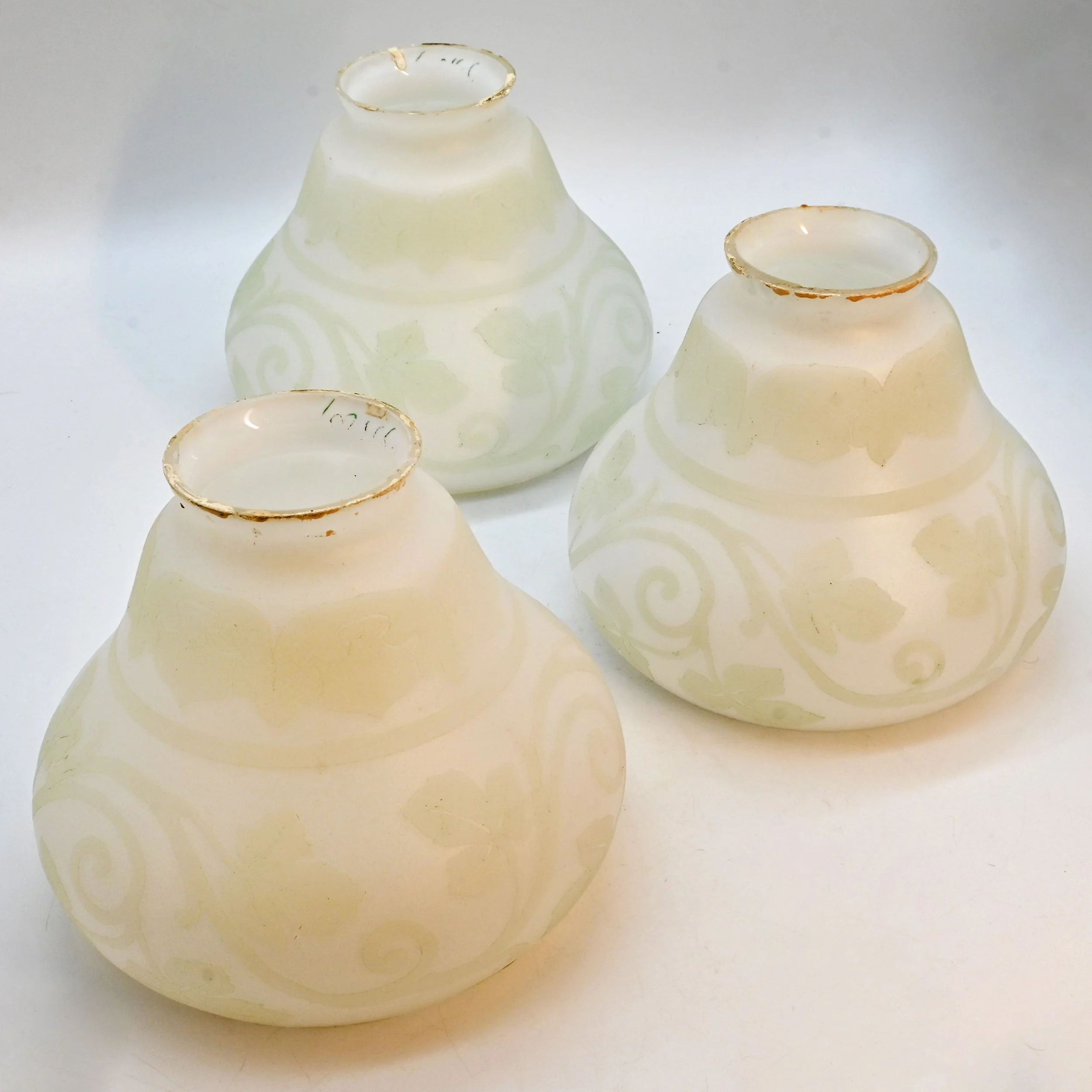 S62166+frosted+shades+with+green+leaf+detail+4.jpg