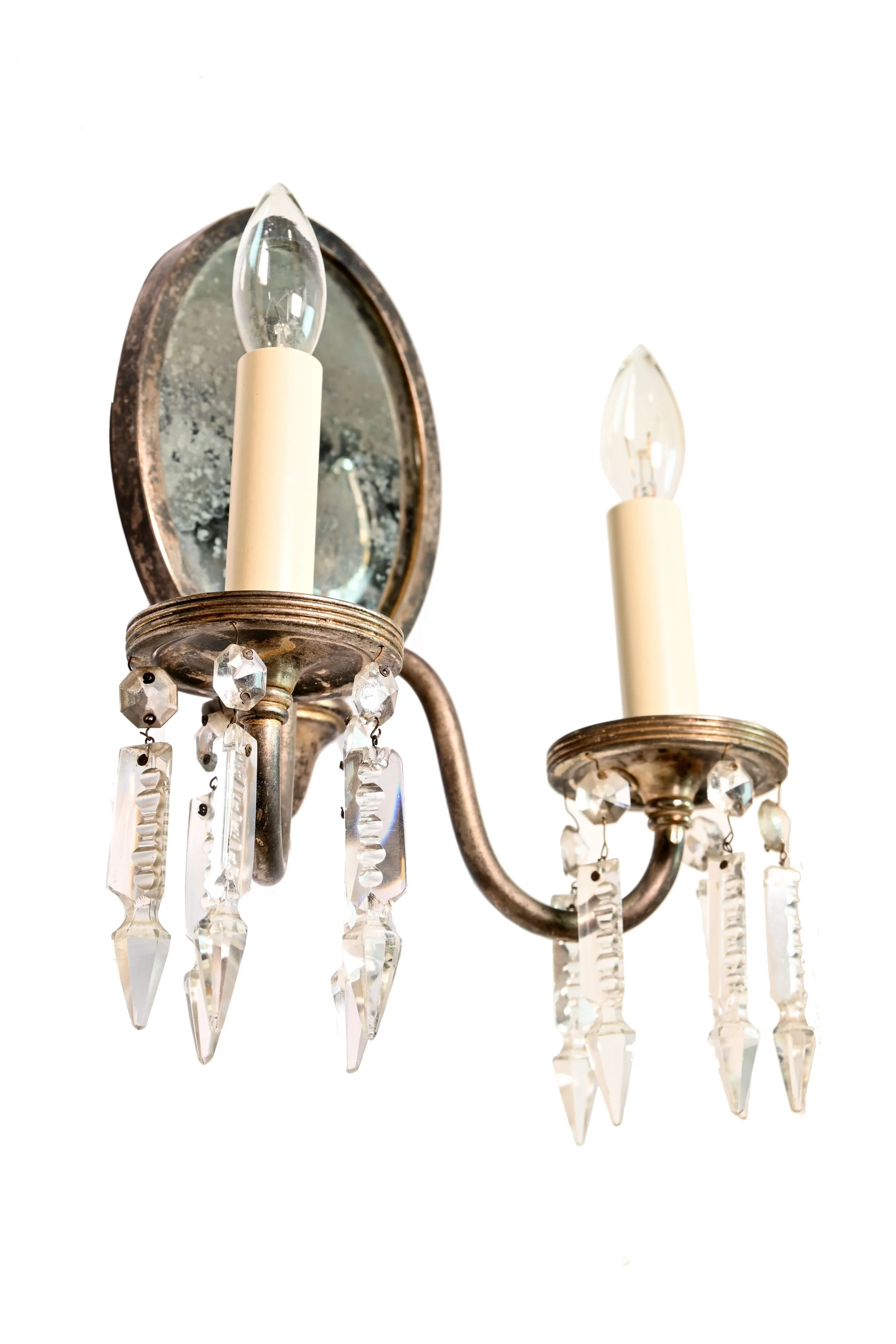 60044-silver-oval-back-mirrored-sconce-2.jpg