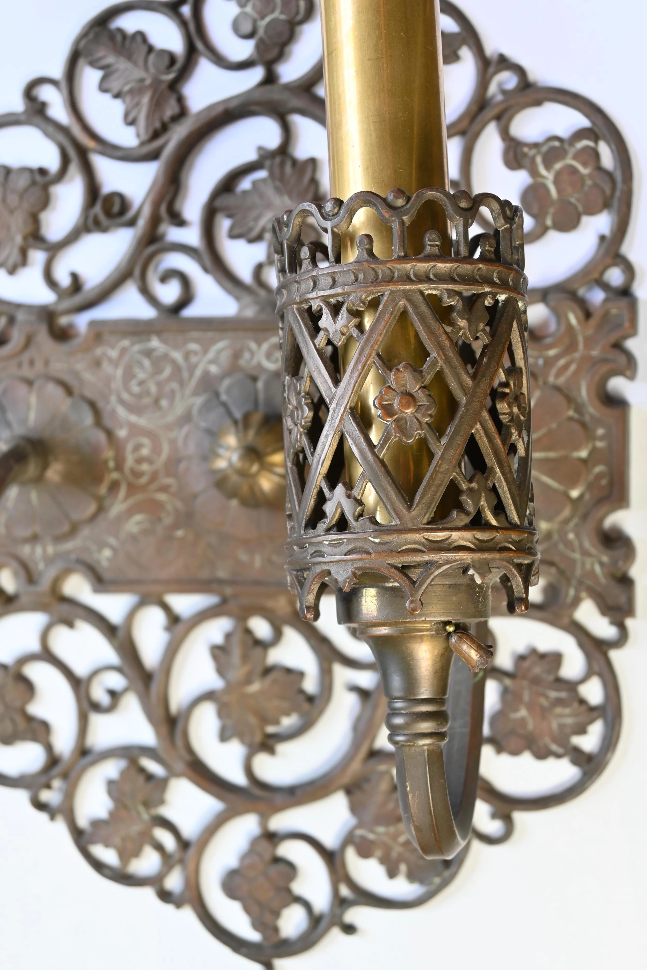 61099+oscar+bach+sconces+5.jpg