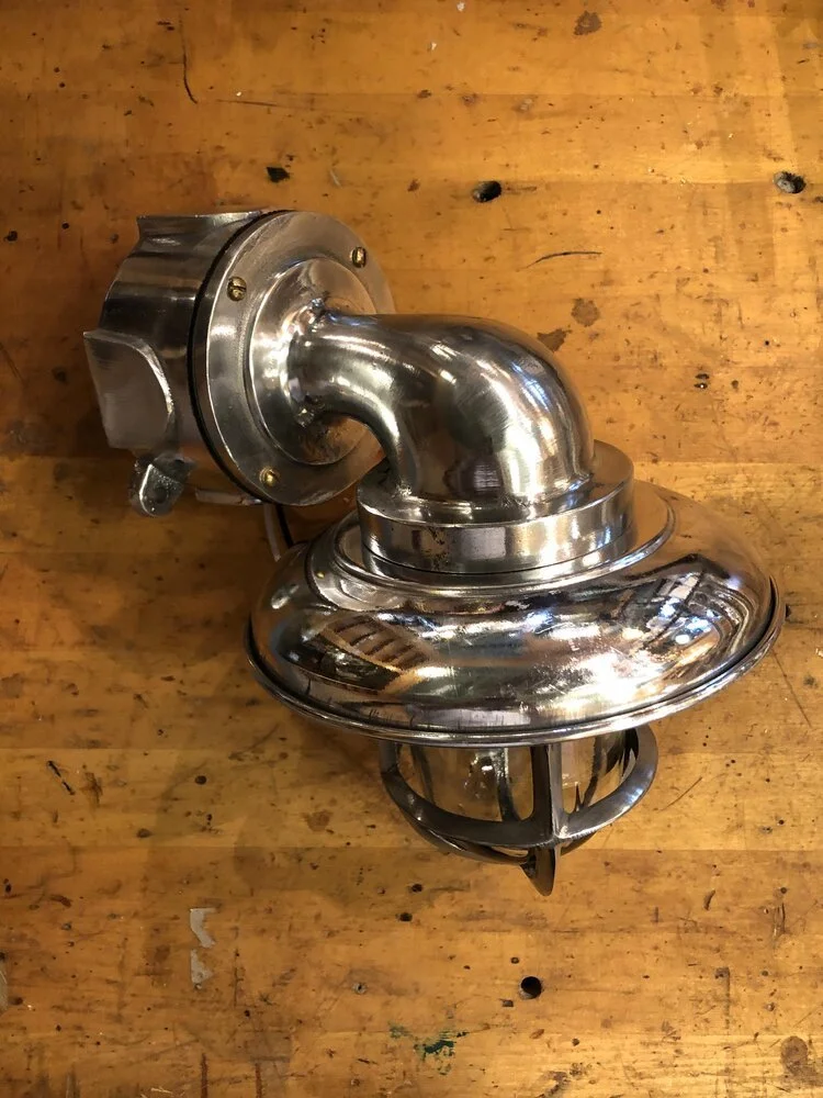 62047+aluminum+bulkhead+sconce+6.jpg