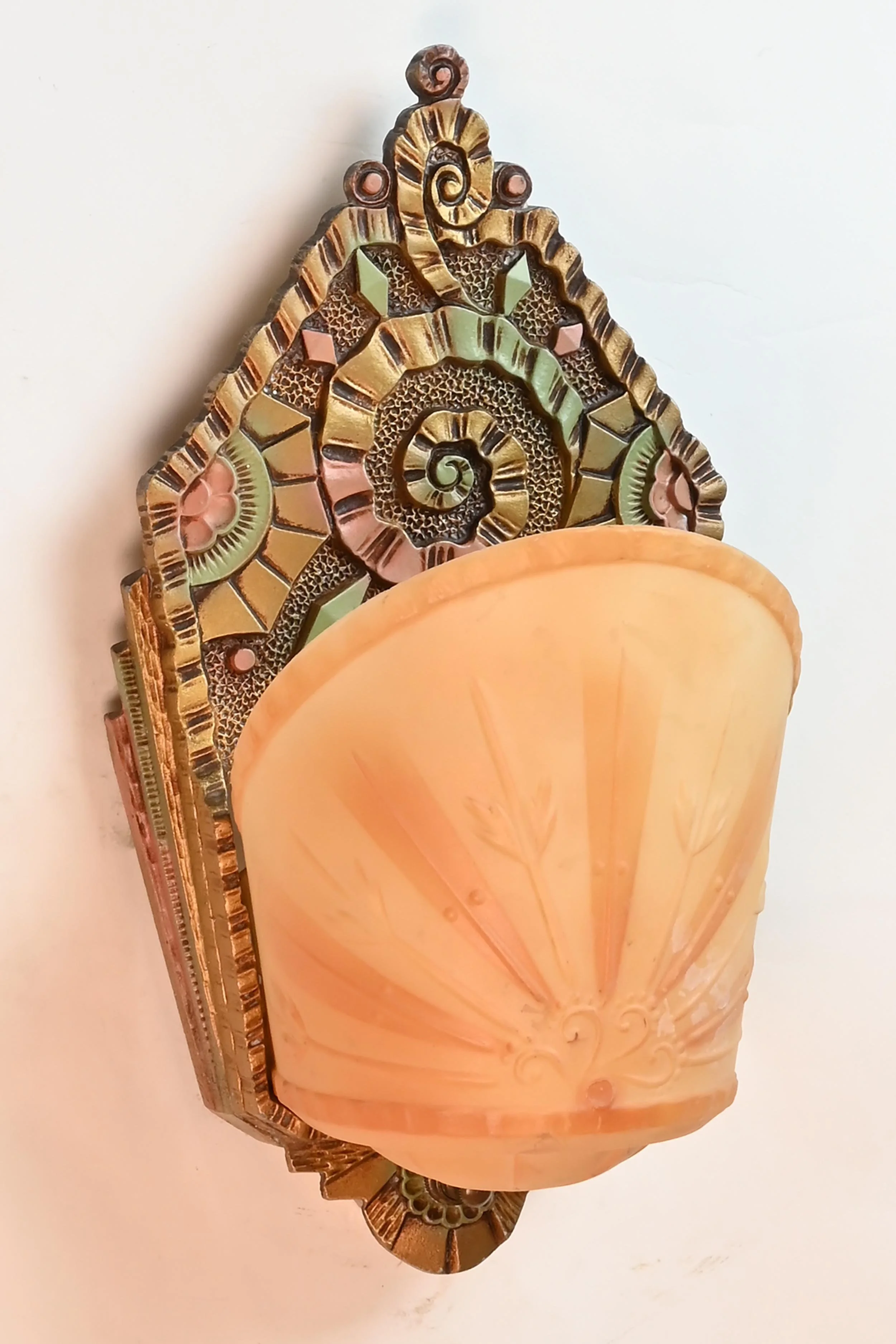 breadslee+sconce+3.jpg