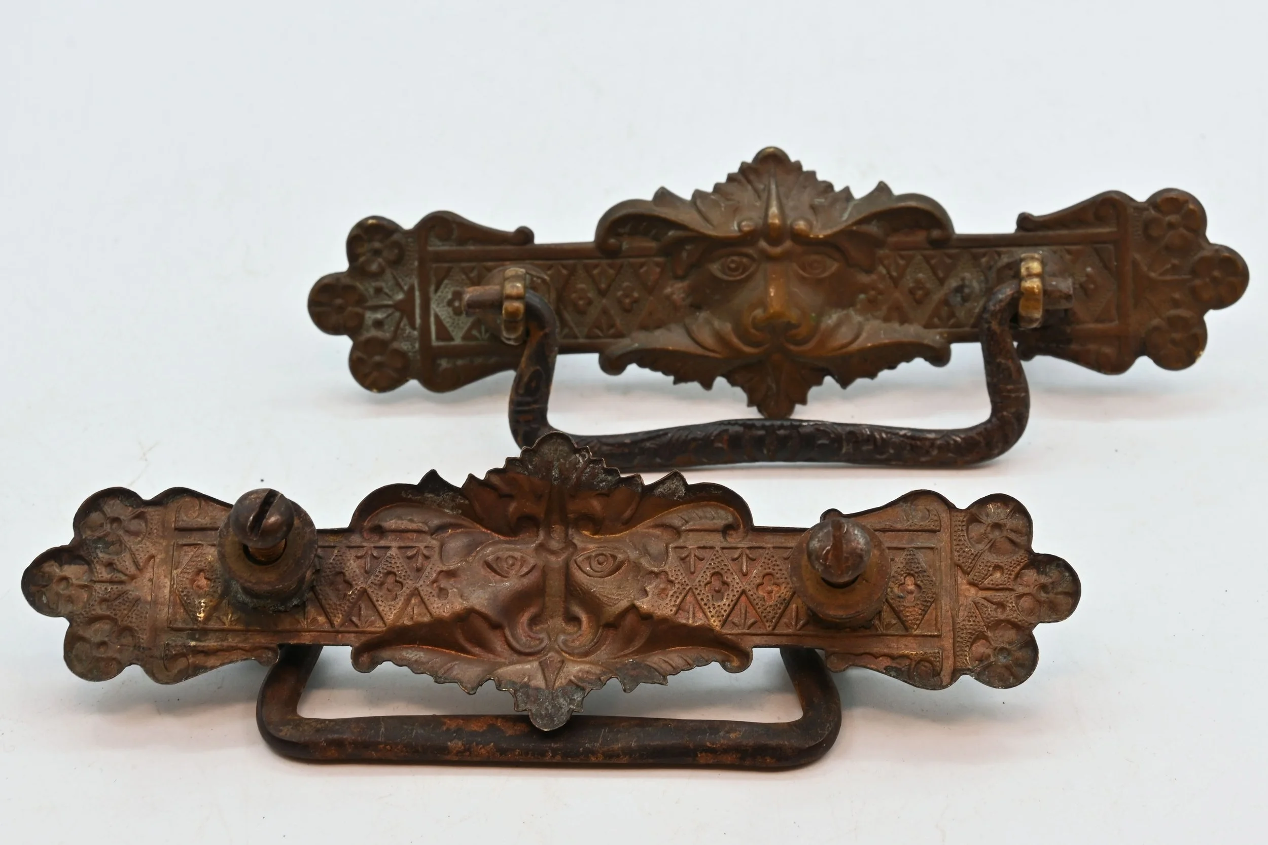 H62218+brass+face+drawer+pulls+2.jpg