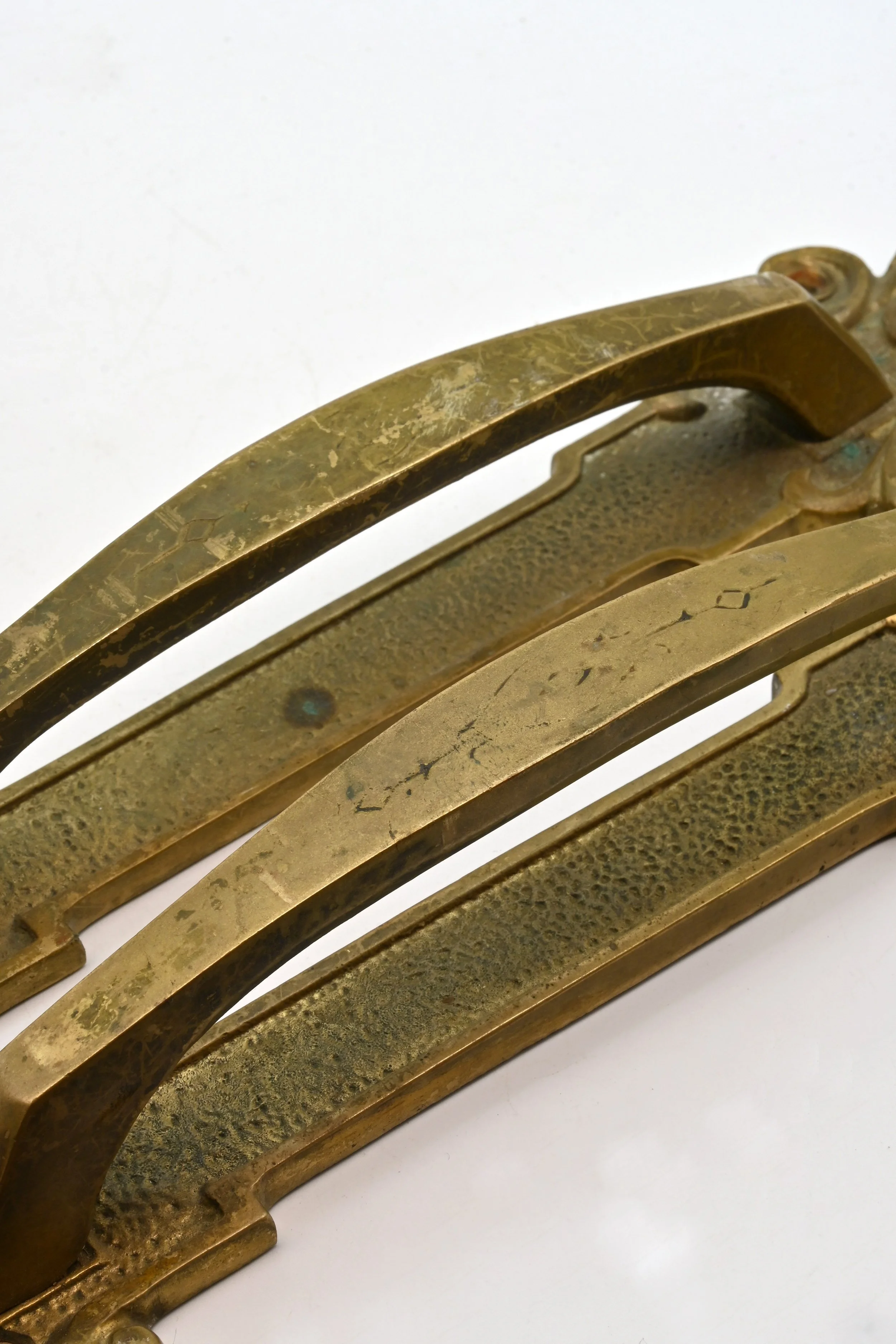 H62175+brass+lion+head+door+pulls+2.jpg
