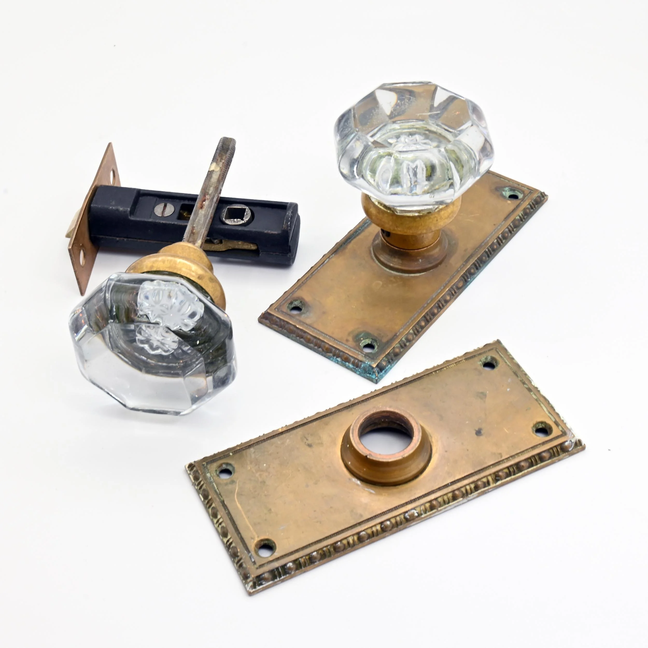 61225+C+Crystal+cut+Glass+Knobs+Cylinder+Mortice+1.jpg