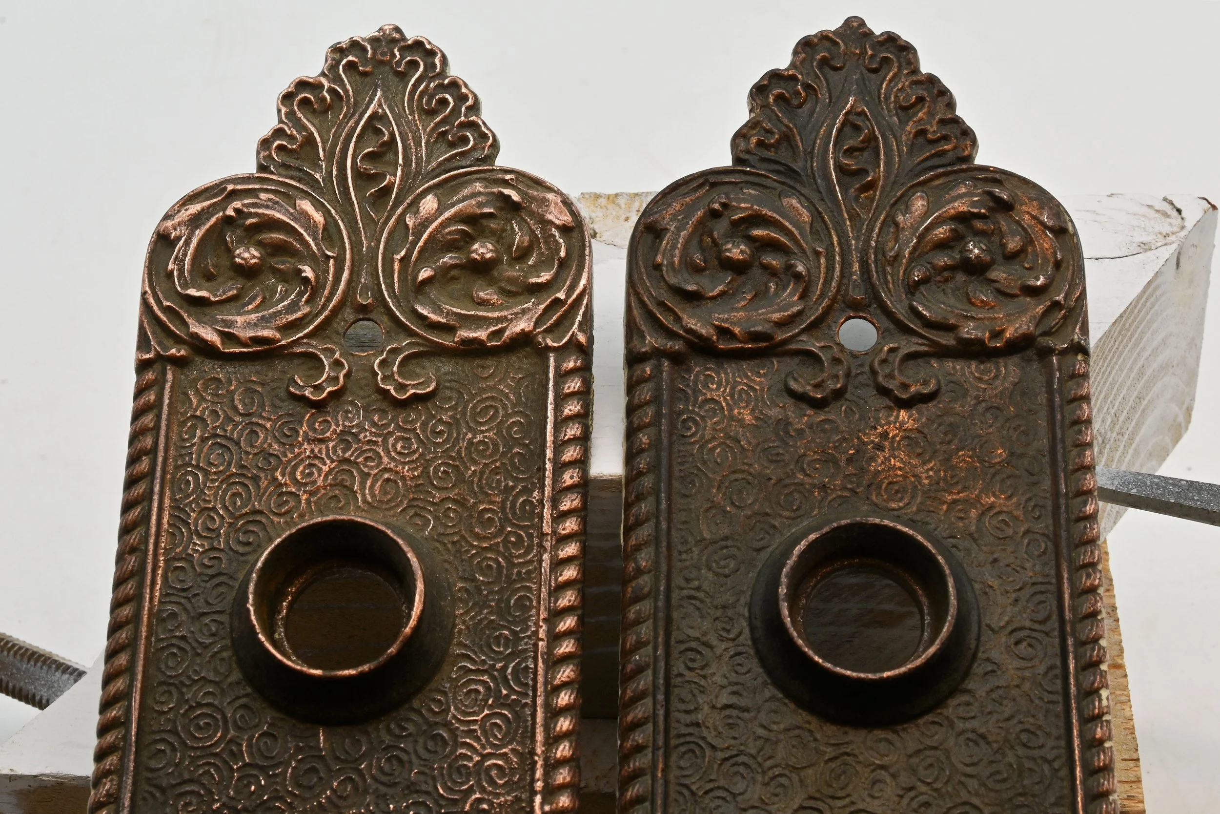 H62168+yale+and+town+arno+knobs+and+plates+4.jpg