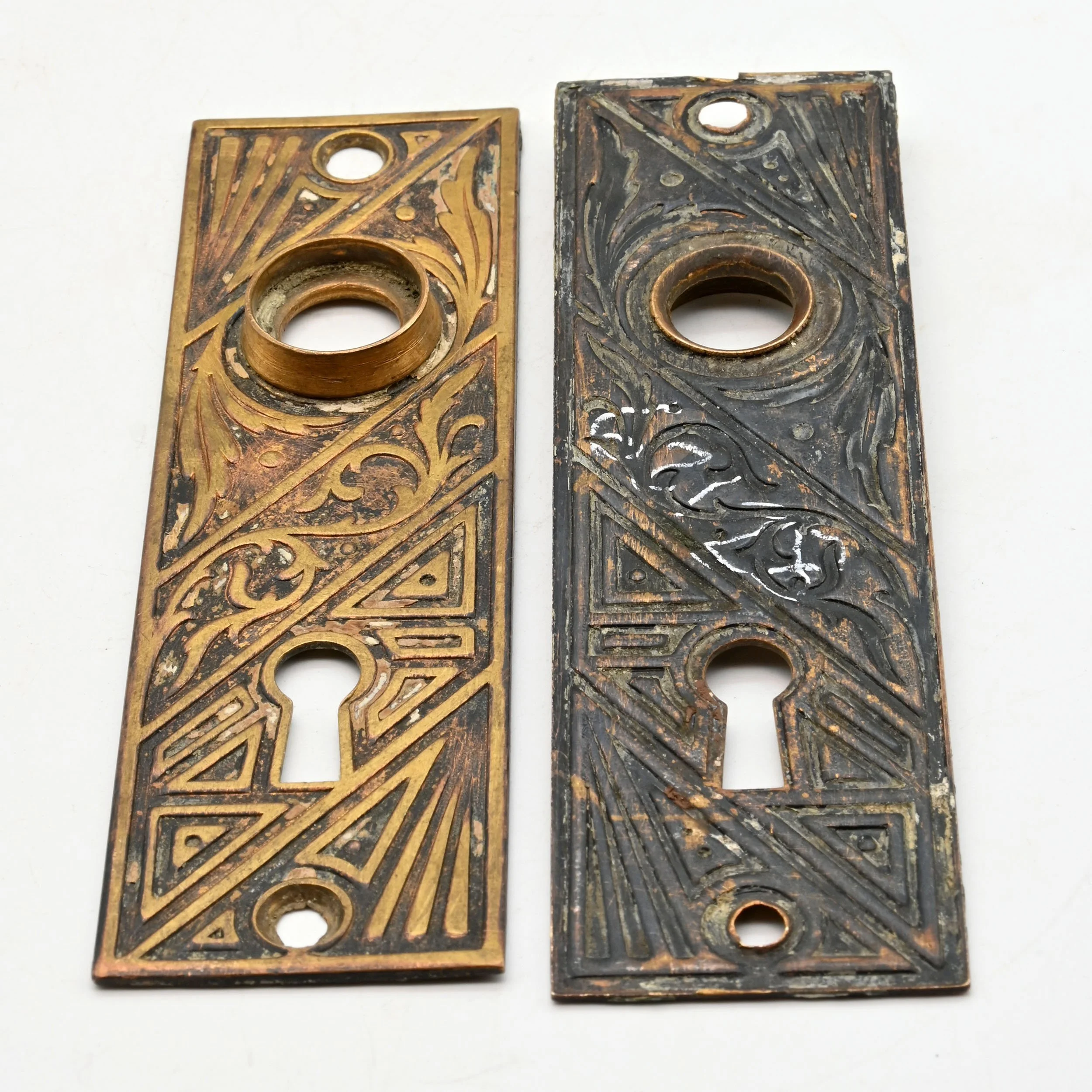H62128+stamped+brass+eastlake+geometric+door+plates+2.jpg