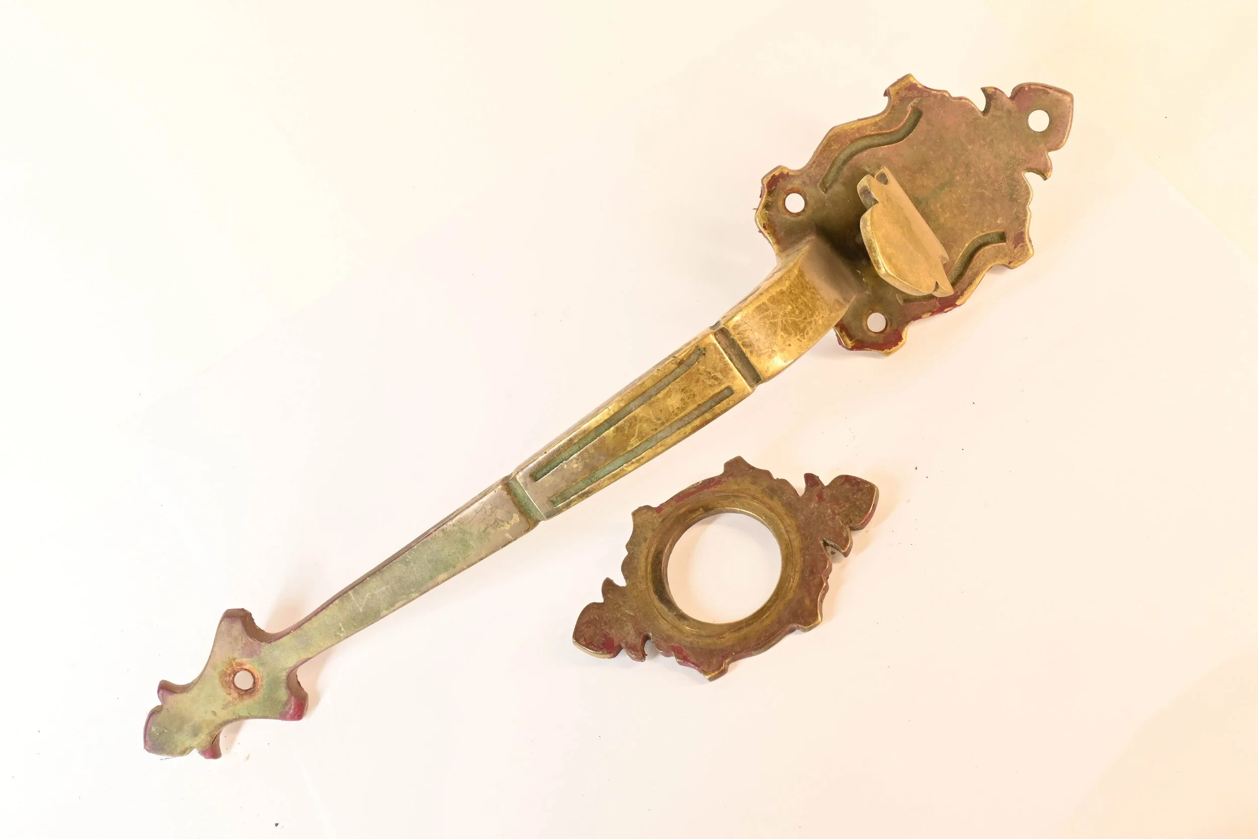 H49419+Mediterranean+thumblatch+with+escutcheon+1.jpg