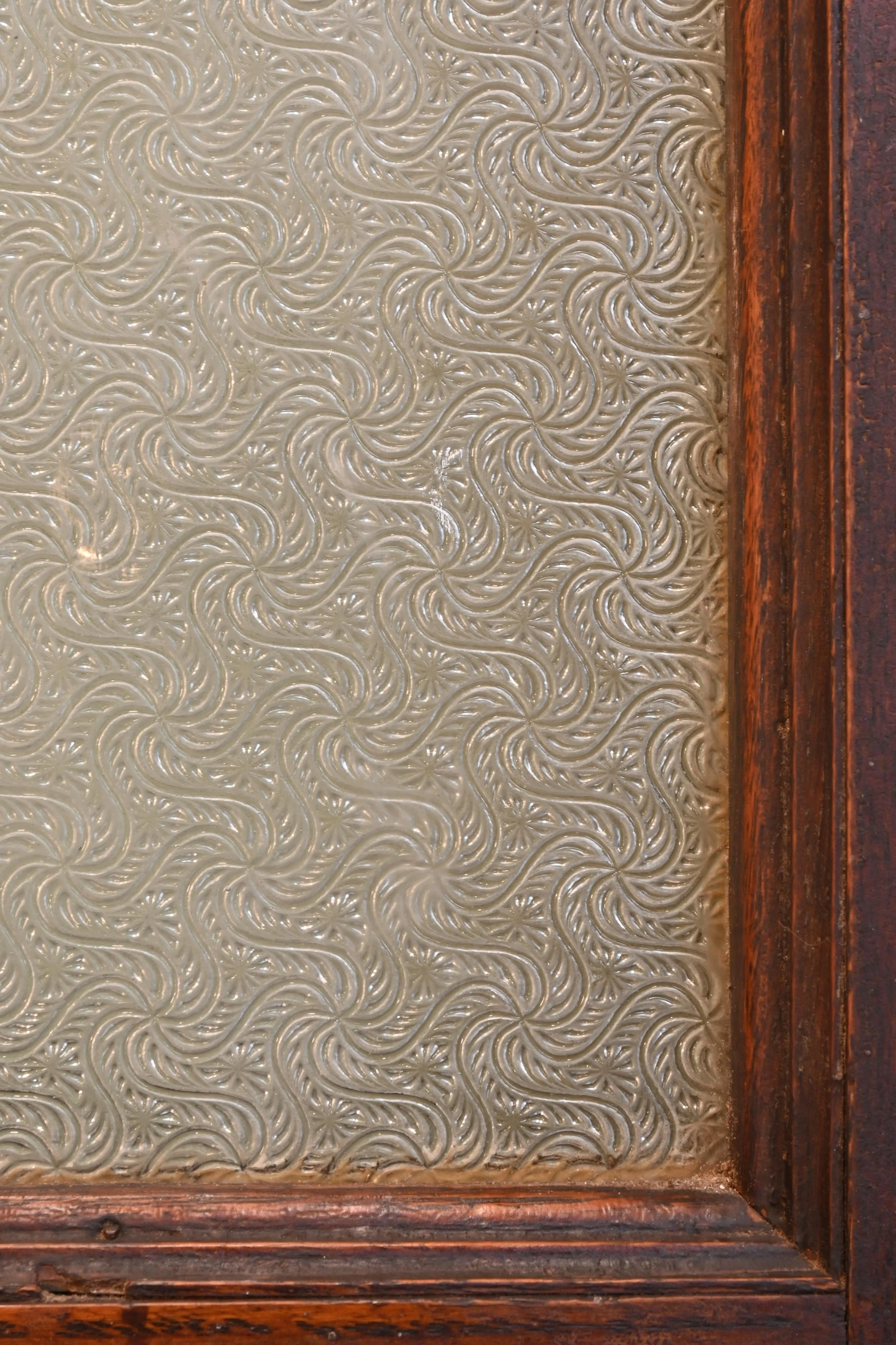 61171+Oak+half+view+with+textured+glass+6.jpg