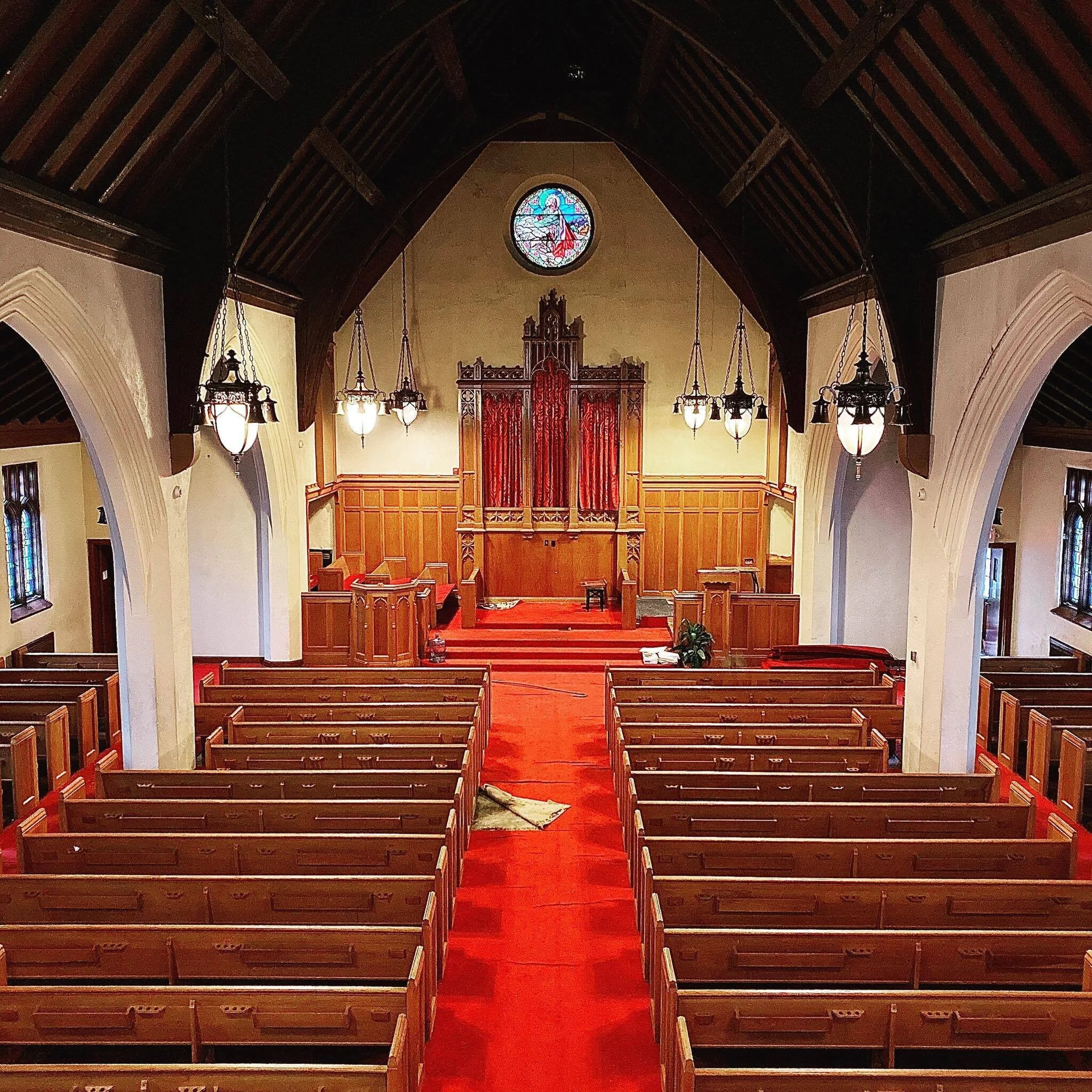 churchgoldenoak.jpg