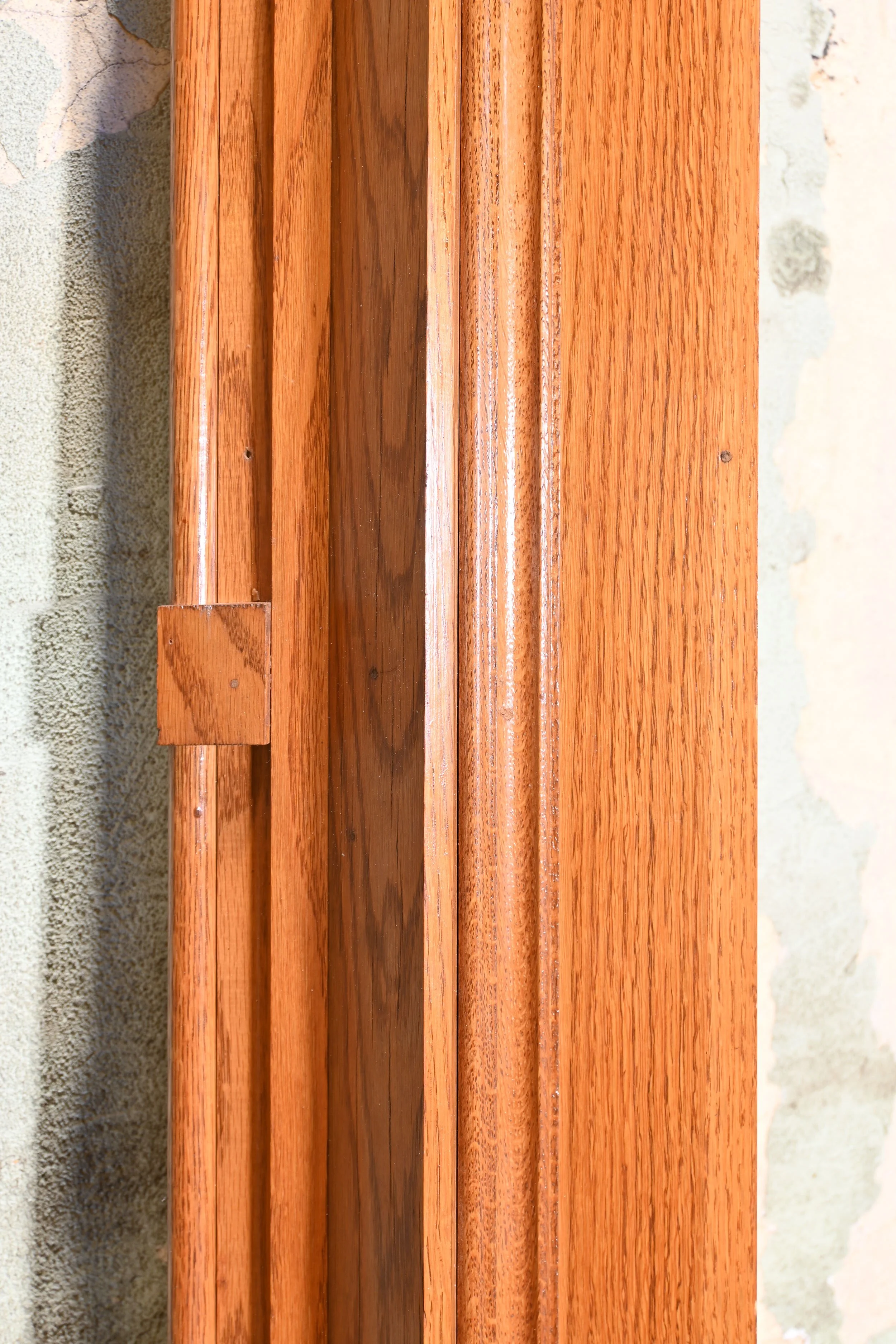 60042-golden-oak-molding-4.jpg