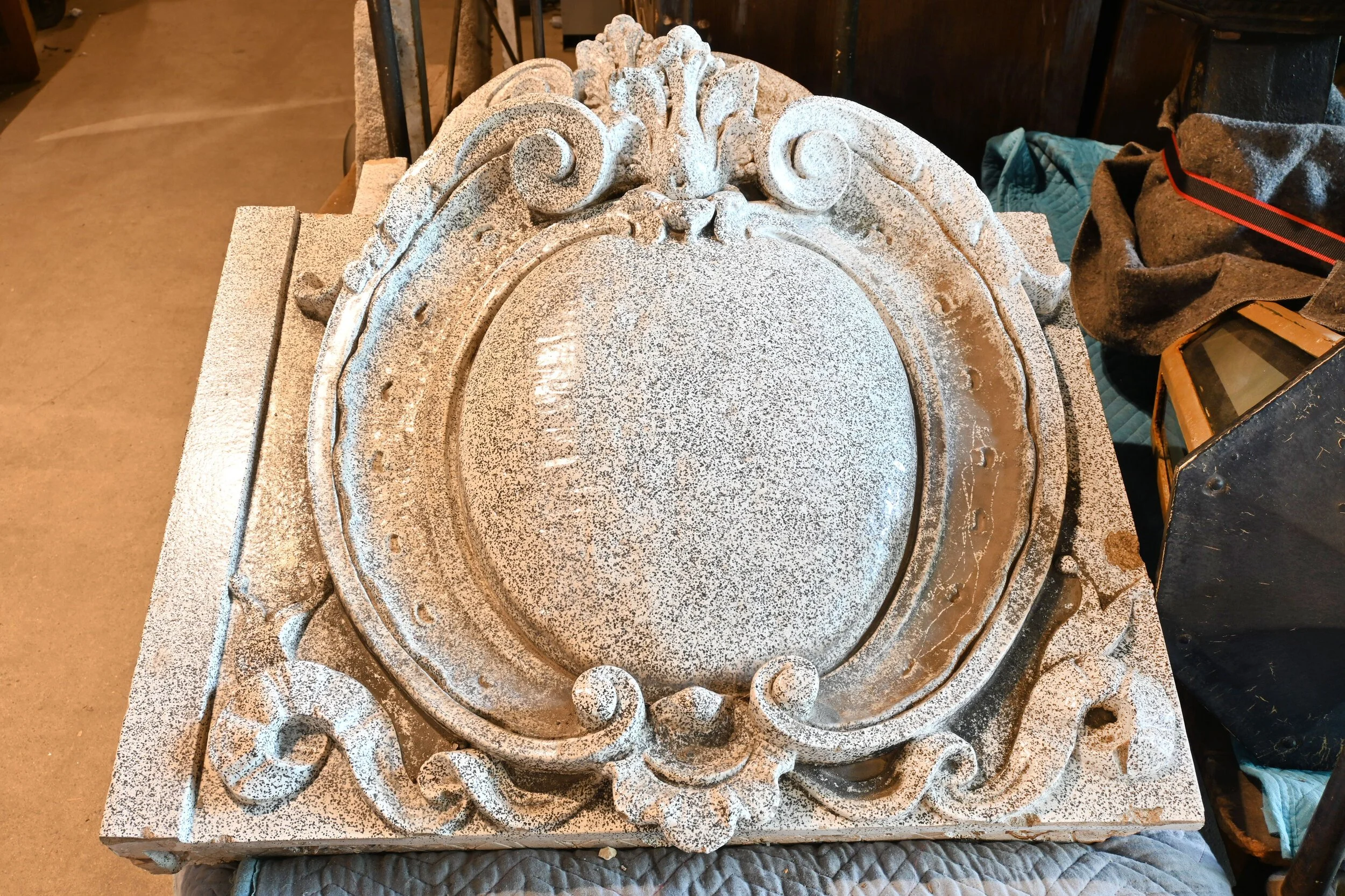 49923-french-shield-architectural-facade-ornament-2.jpg