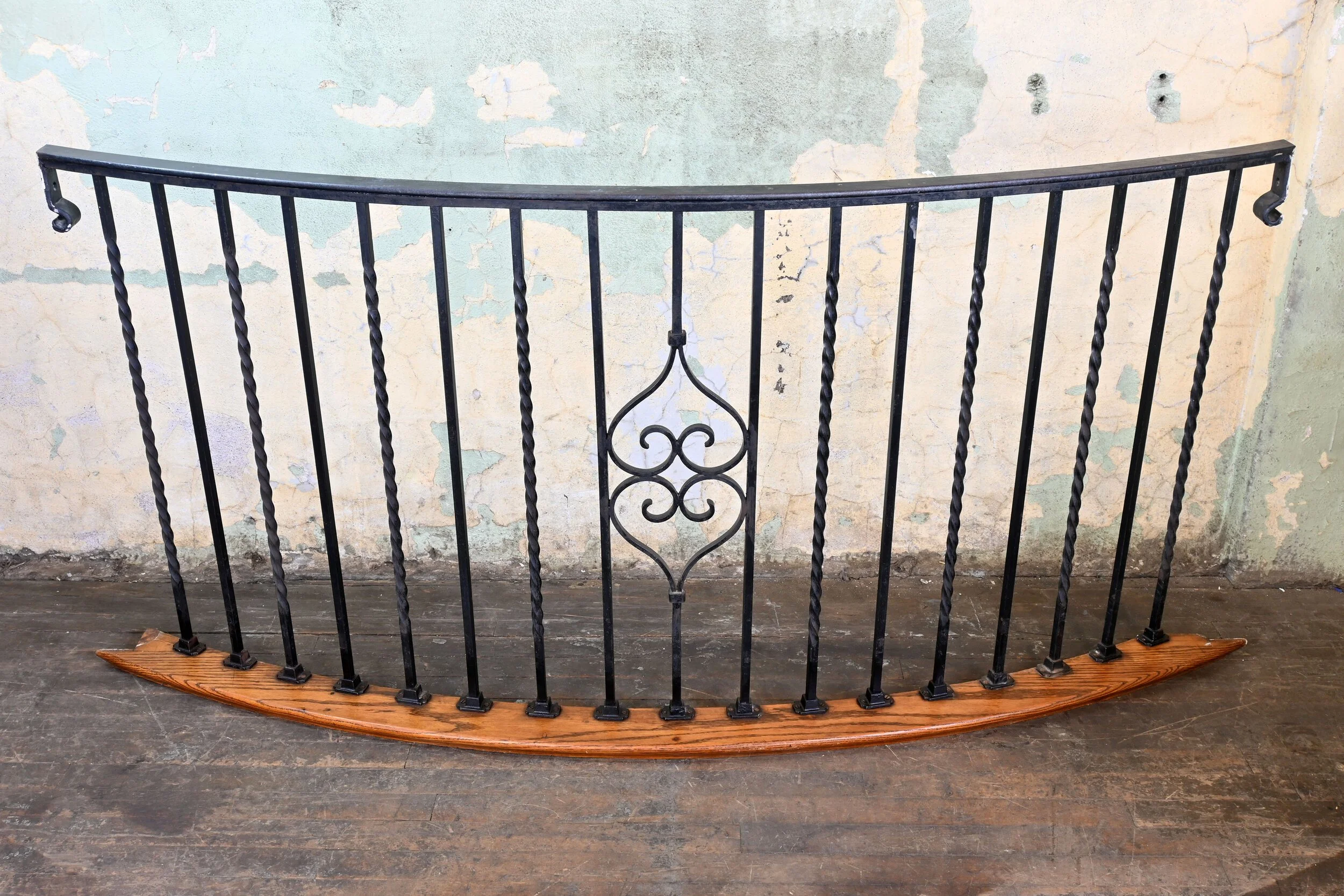 49466-curved-iron-railing-2.jpg