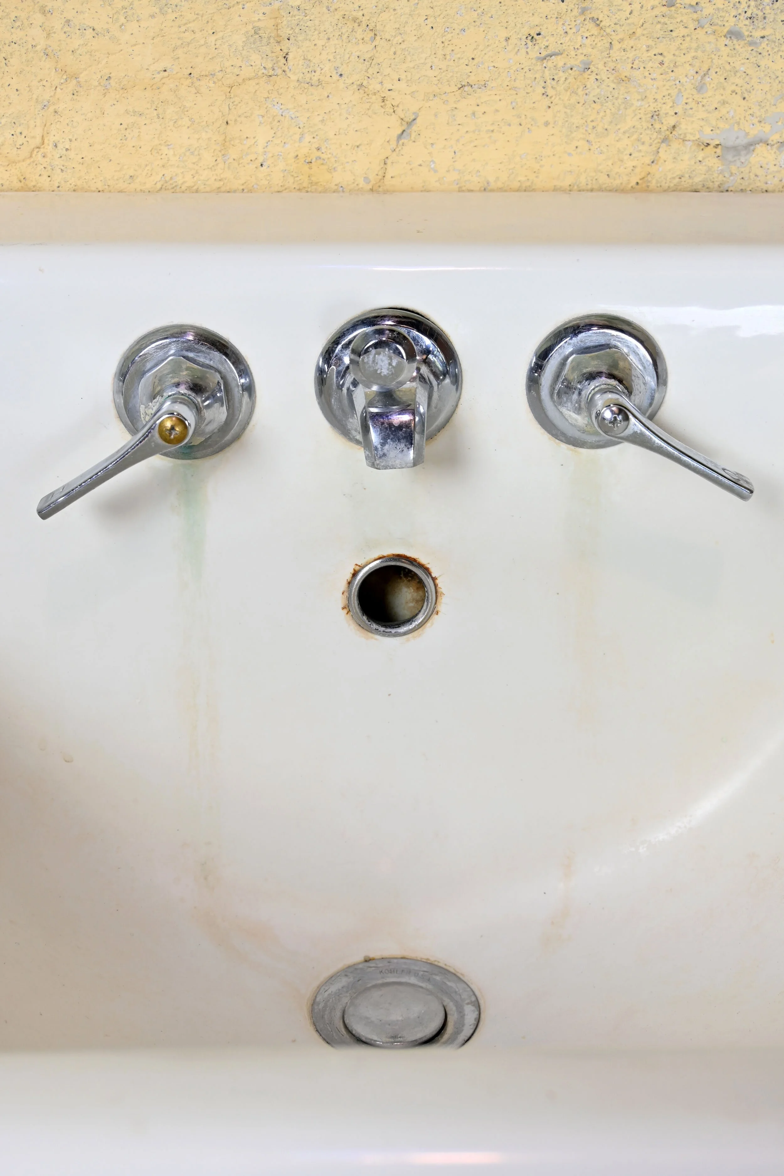60001-petite-enamel-sink-2.jpg