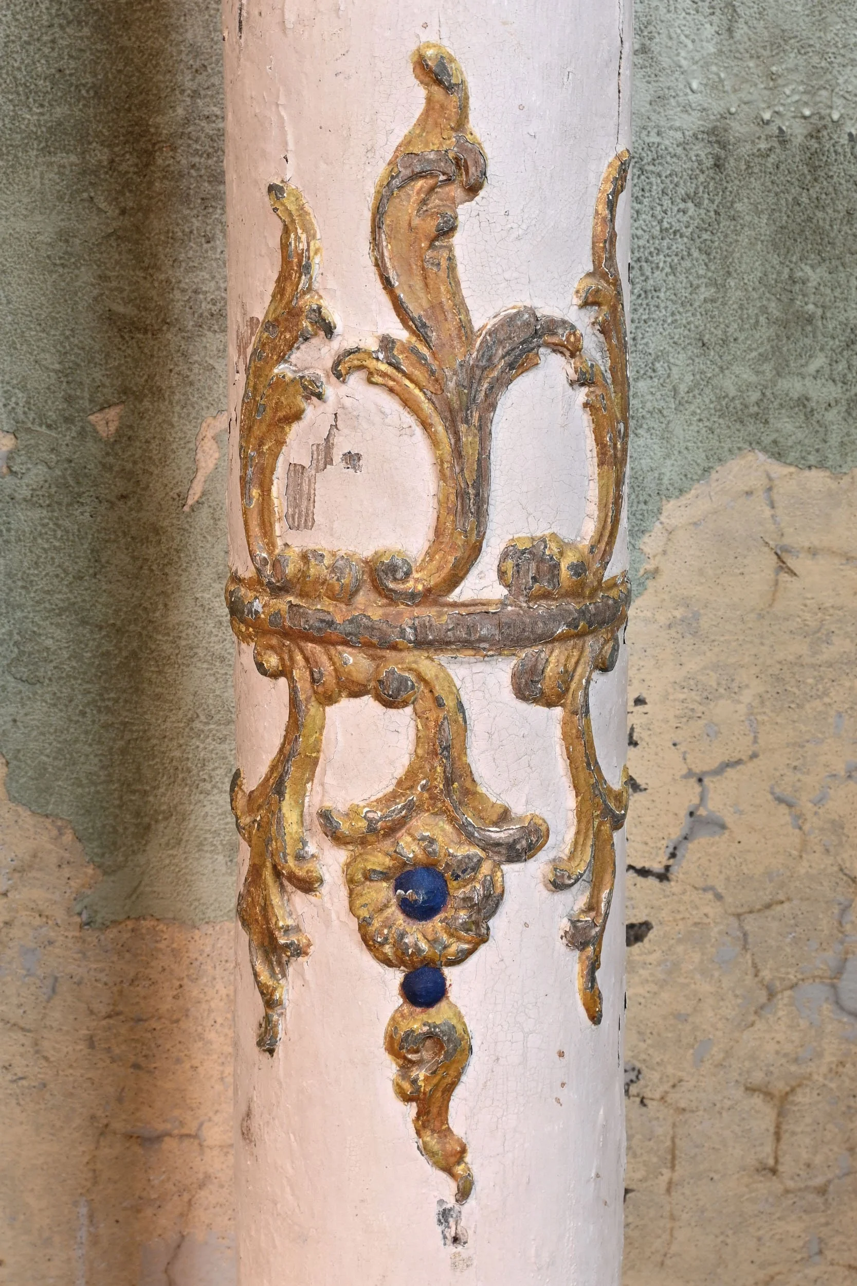 62422+weathered+painted+solid+wood+french+columns+with+blue+and+gold+accents+2.jpg