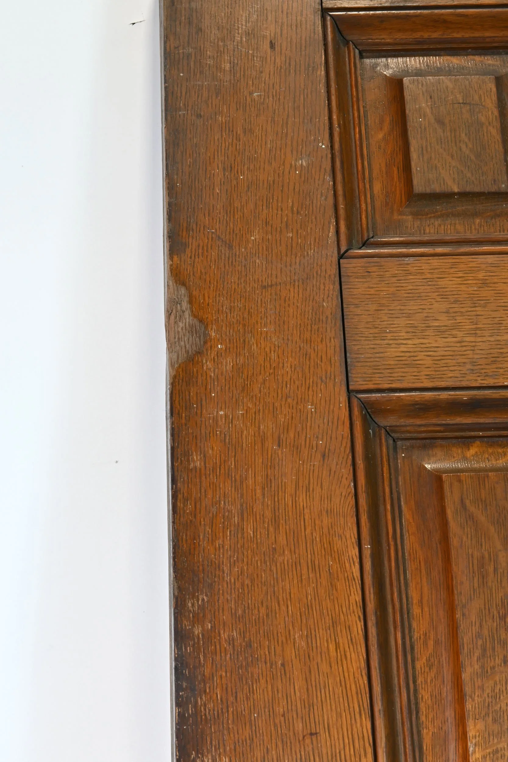 62475+quarter+sawn+oak+10+panel+door+with+brass+hardware+3.jpg