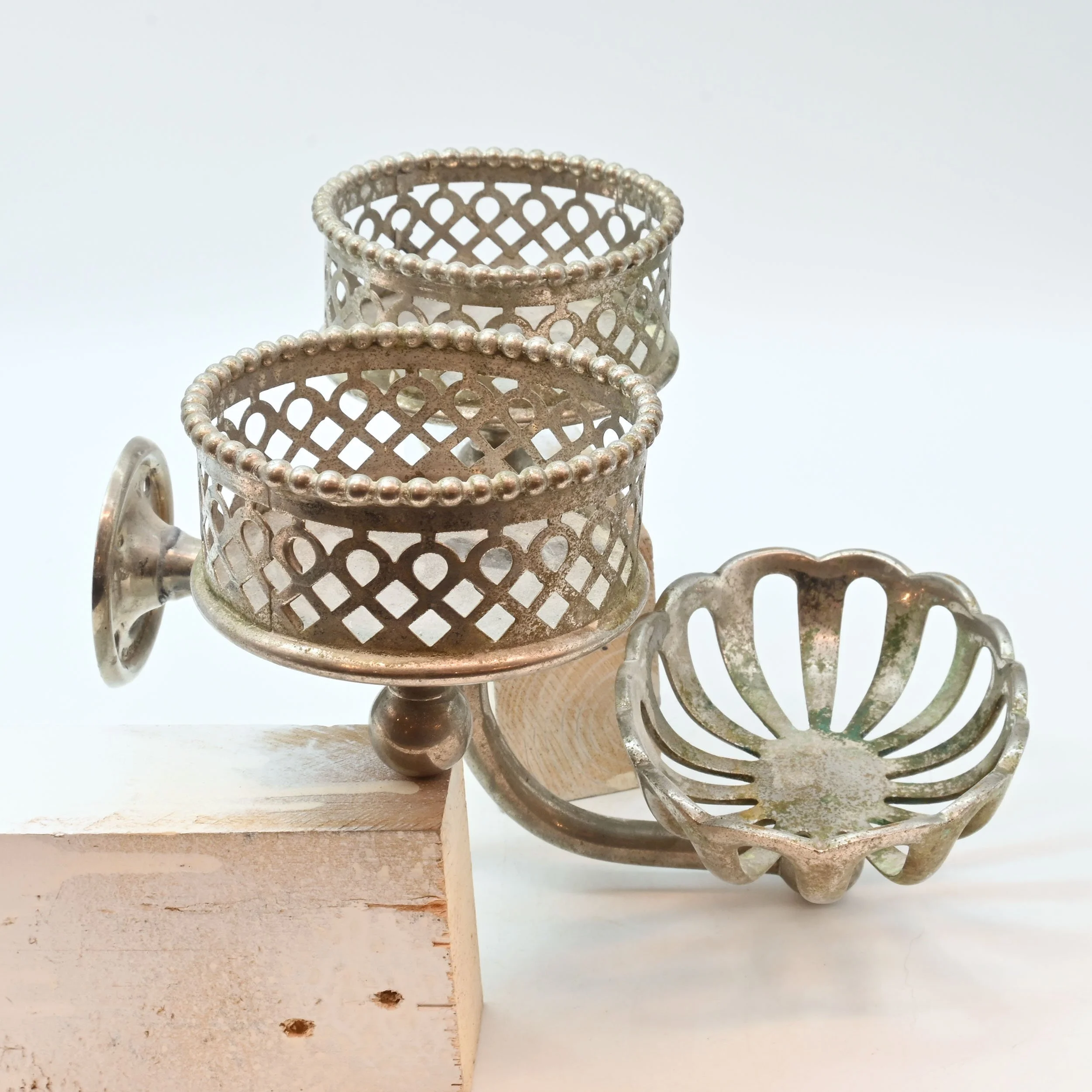 62283+nickel+plated+double+bottle+and+soap+holder+4.jpg
