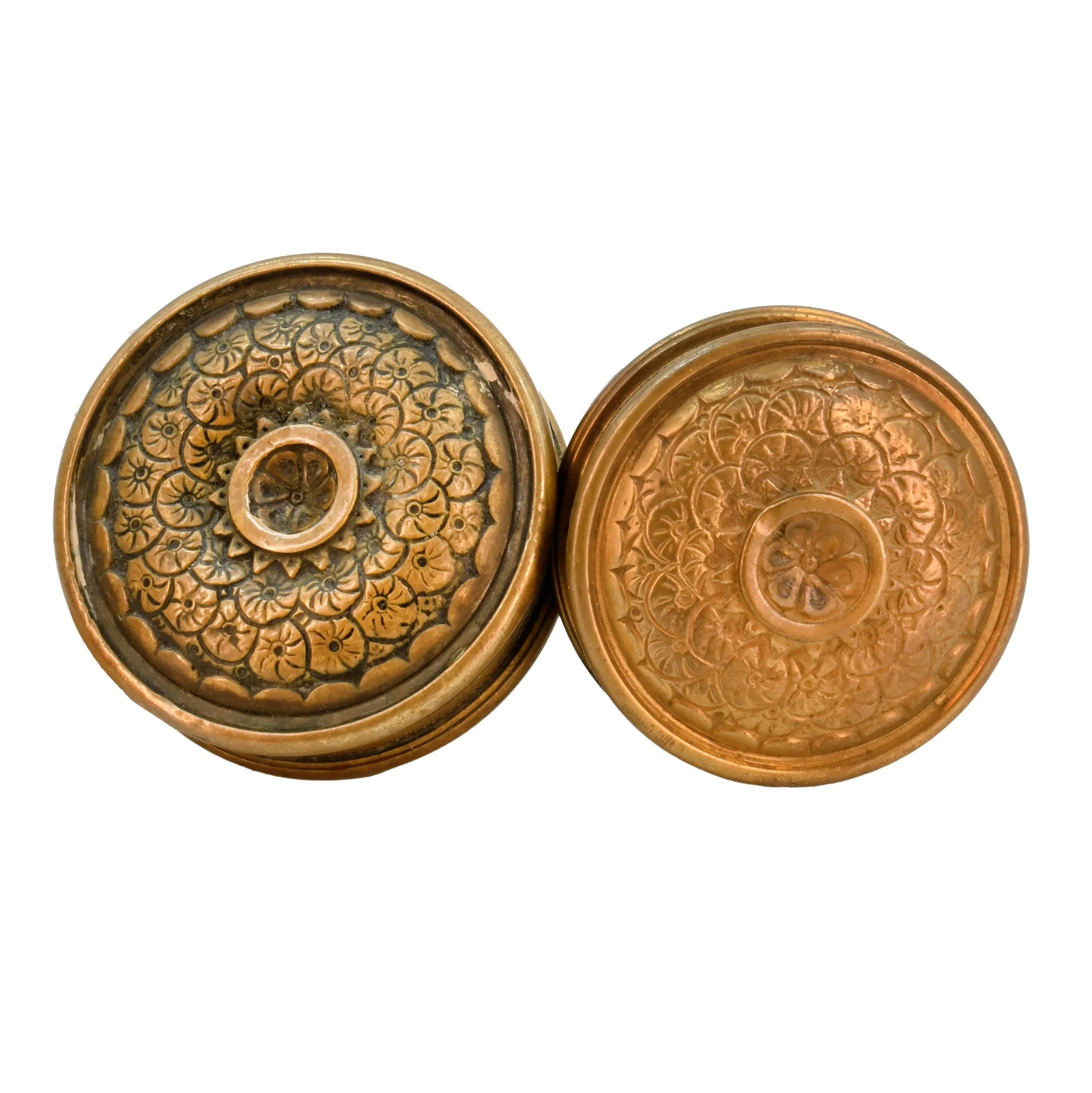 H62379+corbin+brocade+big+and+small+knob+set+2.jpg