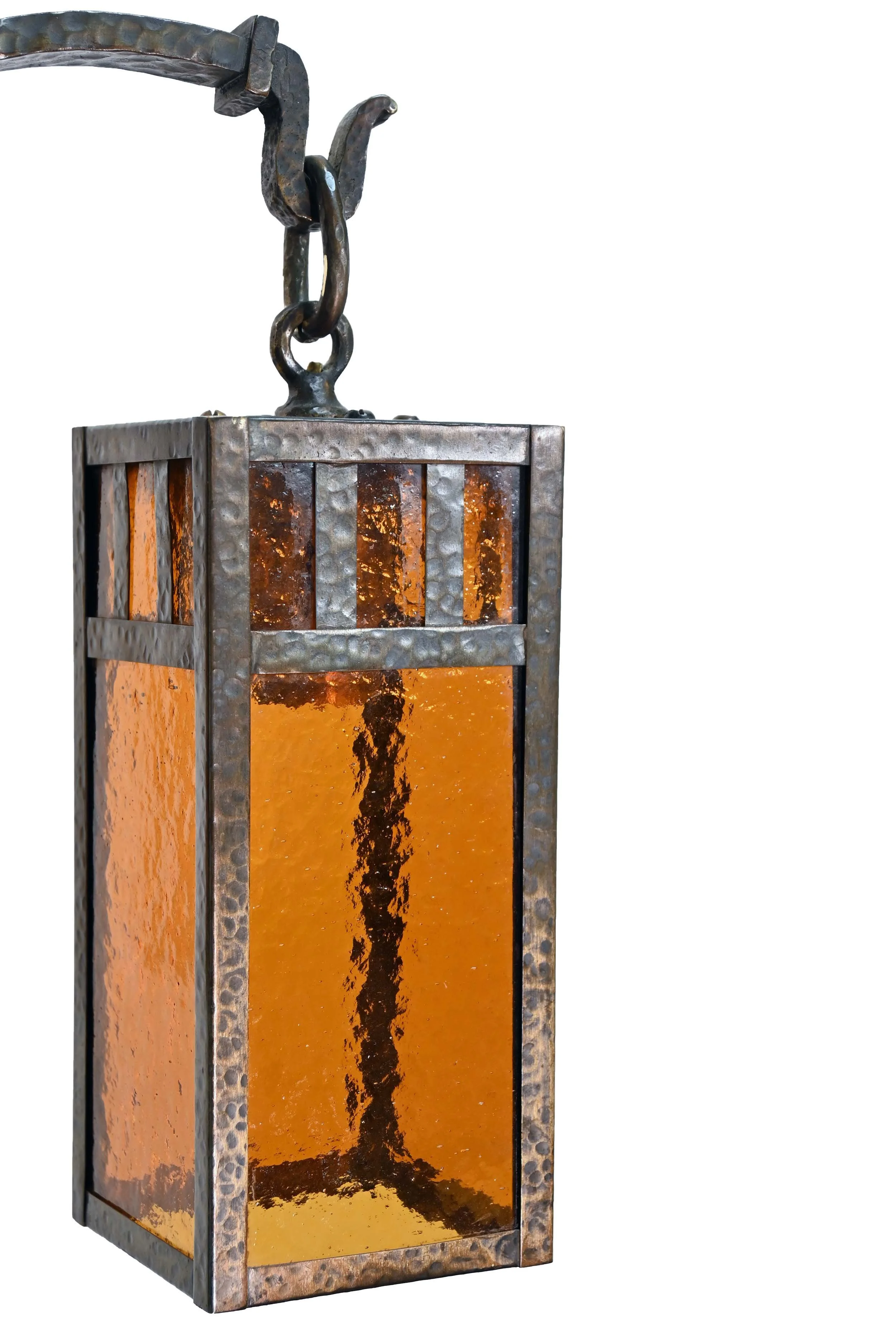 61162+hammered+4+lantern+chandelier+5.jpg