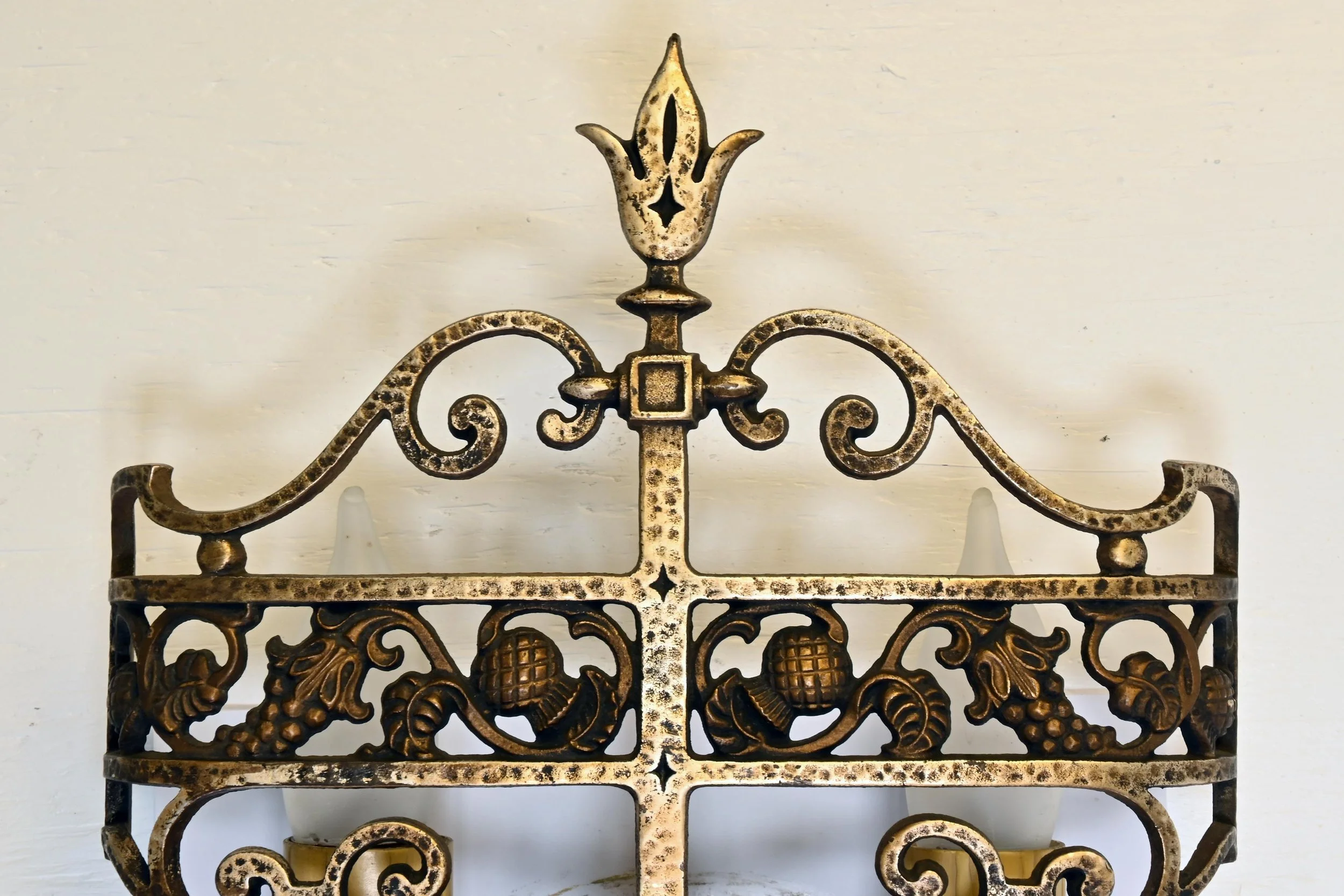 60176+lincoln+sconces+4.jpg
